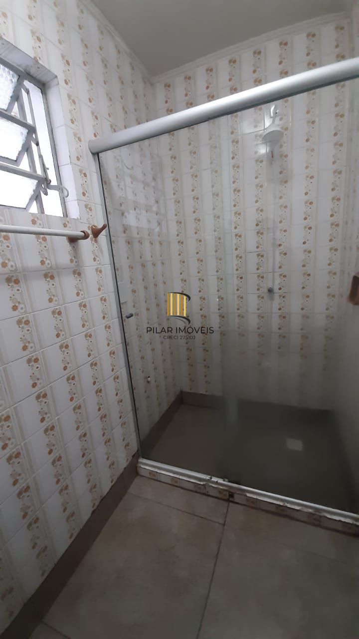 Apartamento 1 dormitório de frente na Lima e Silva próximo à André da Rocha