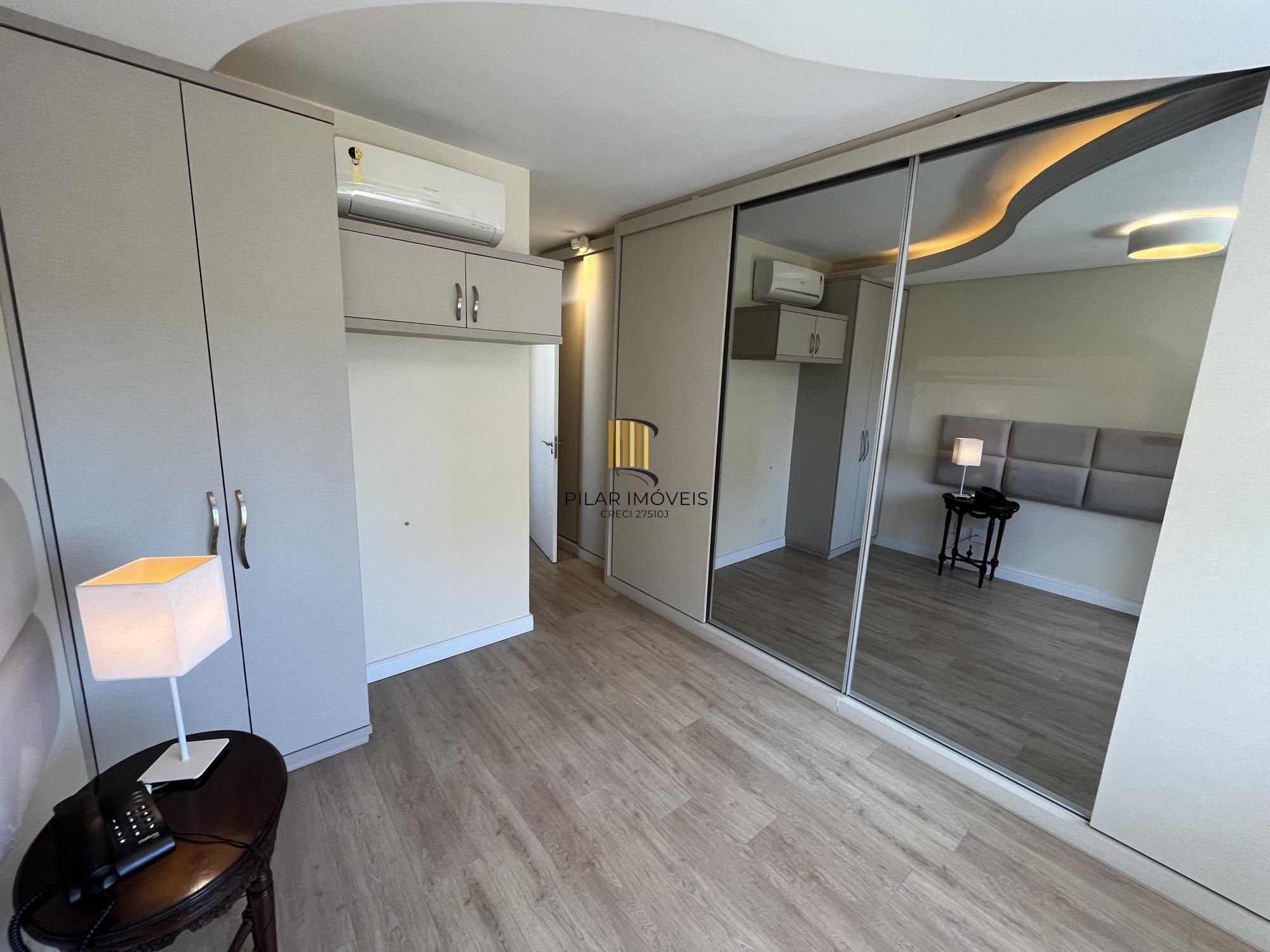 Apartamento de 3 quartos, suíte e 3 vagas de garagem no bairro Auxiliadora POA