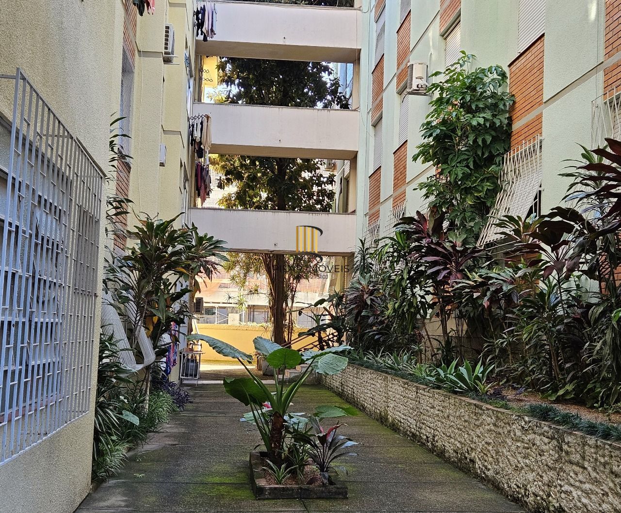 Apartamento de 3 quartos e 1 vaga de garagem rotativa no bairro Rio Branco POA