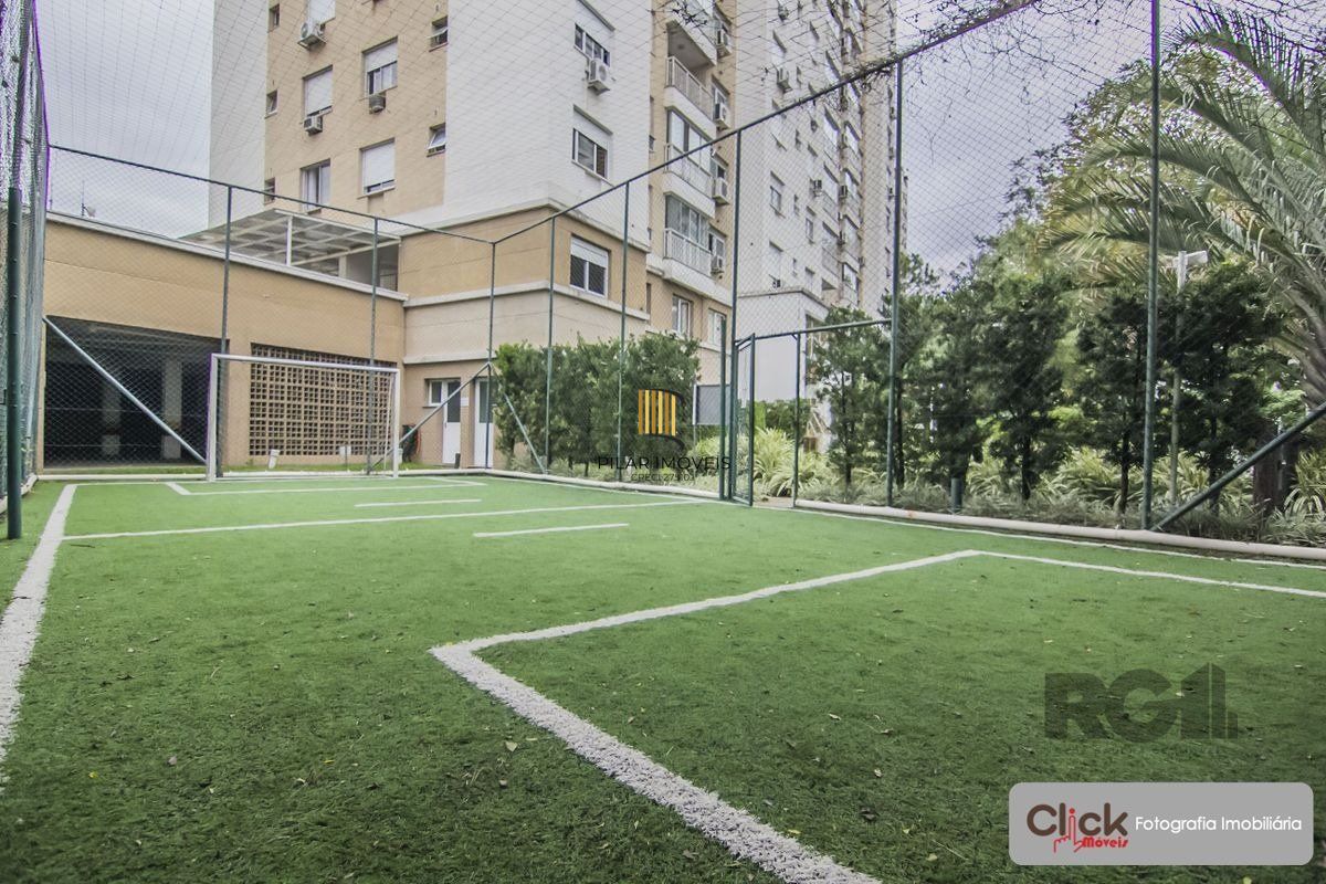 Vende Excelente Apartamento no Bairro Passo da Areia - Porto Alegre