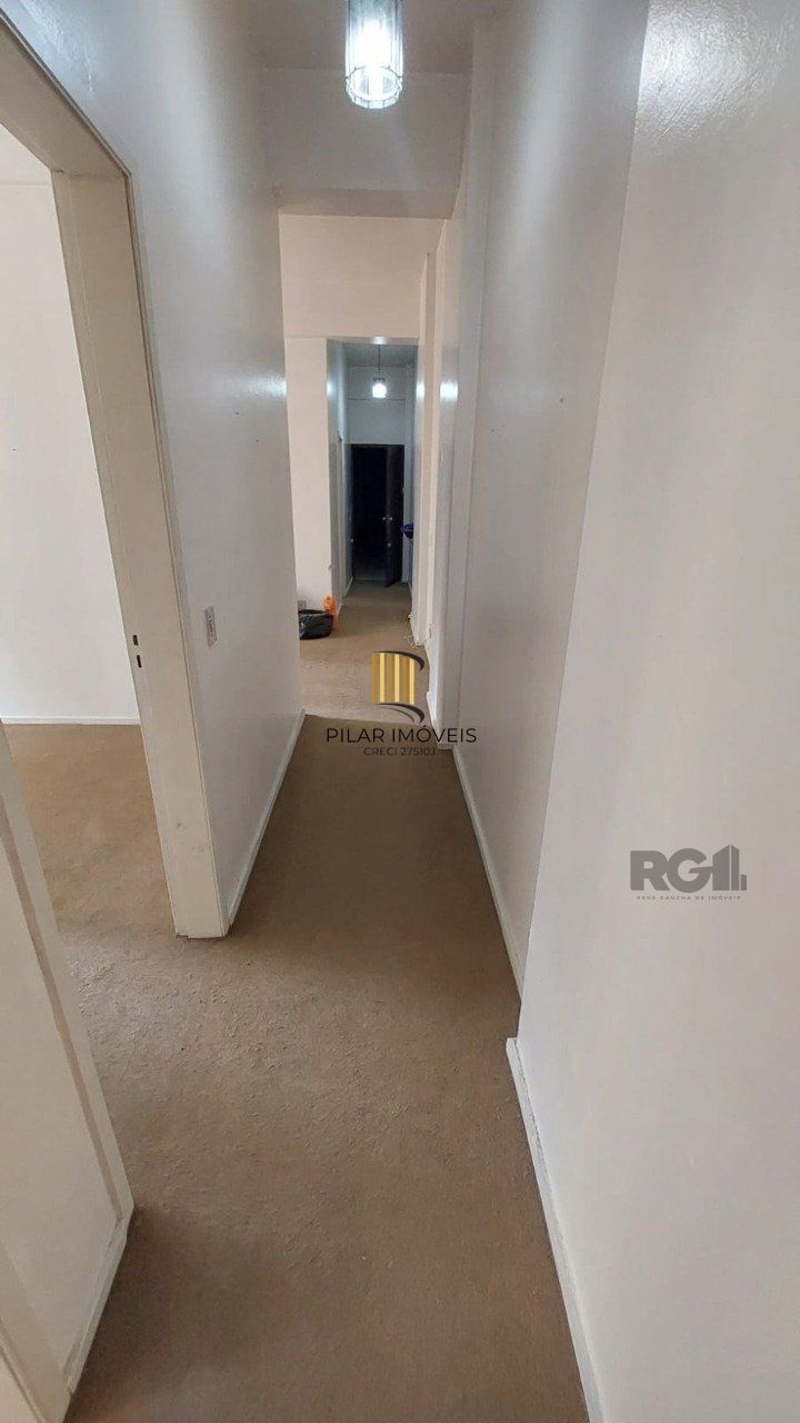 Apartamento no Centro de 2 dormitórios reformado