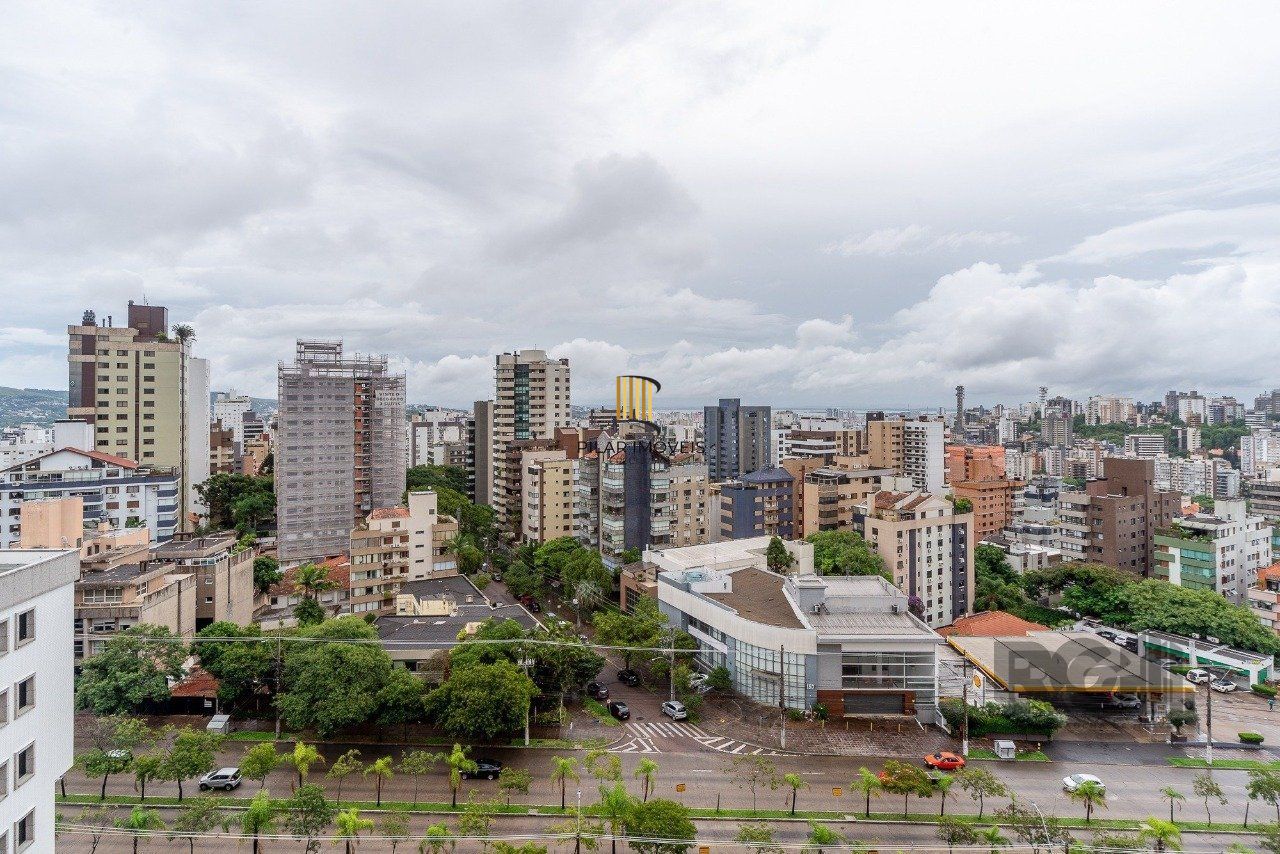Apartamento Para Comprar Com 1 Dormitório , 57 m² R$ 600.000,00 - Três Figueiras