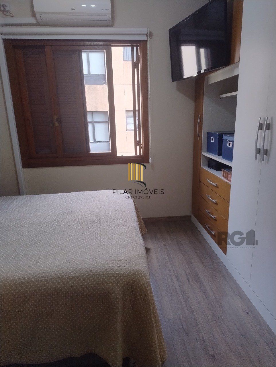 Apartamento para Venda - 72.98m², 3 dormitórios, suíte e 1 vaga - Menino Deus