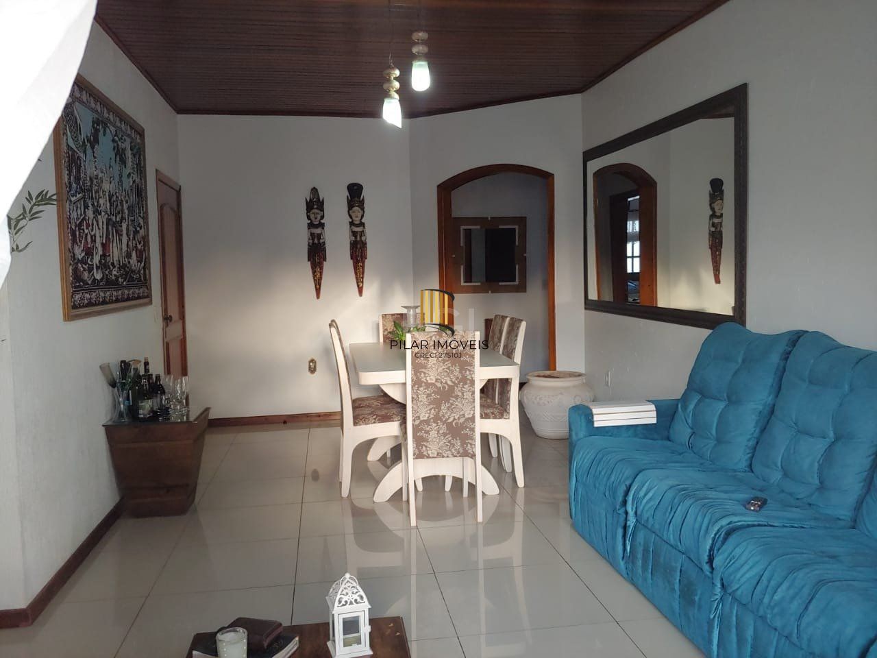 Casa para Venda - 250m², 3 dormitórios, sendo 1 suites, 5 vagas - Santa Rosa