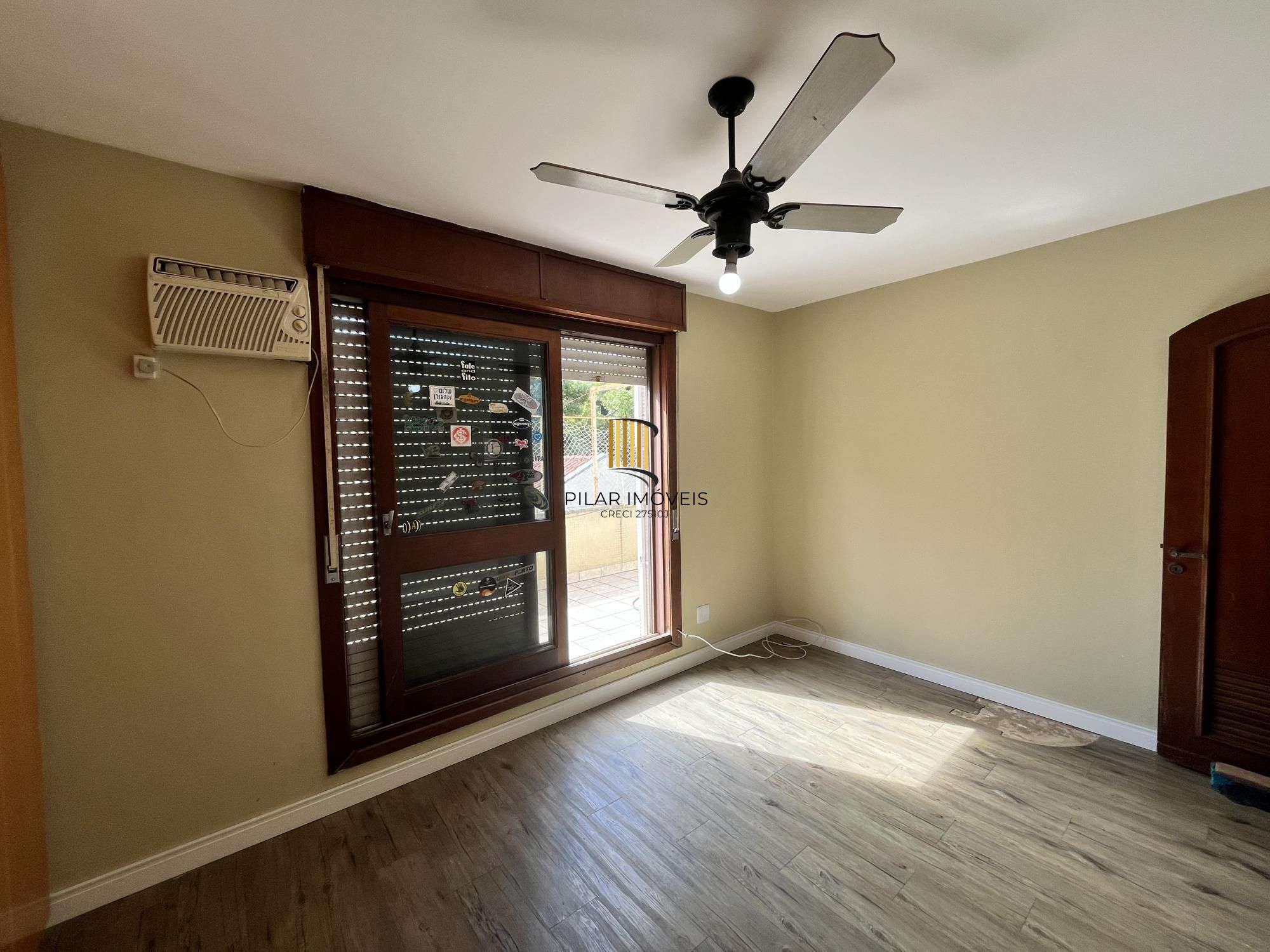 Apartamento de 4 quartos, suíte, amplo closet, dependência e 2 vagas de garagem