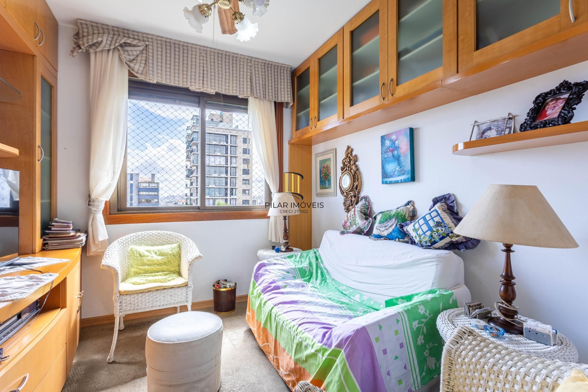 Apartamento 3 quartos 2 vagas de garagem bairro Petrópolis em Porto Alegre