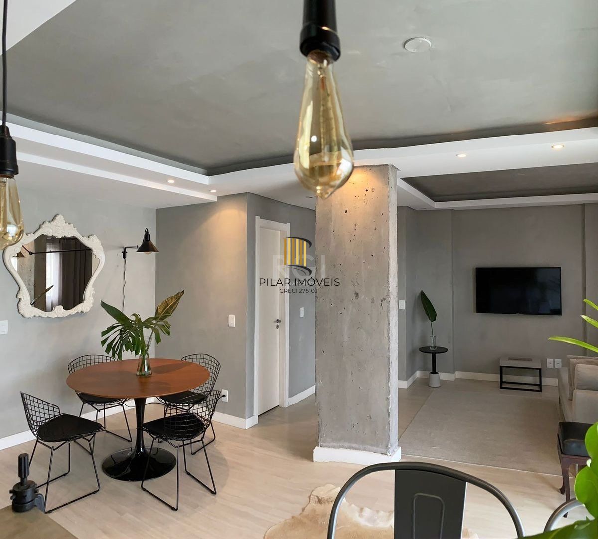 Apartamento para Venda - 61m², 2 dormitórios, 1 vaga - Passo da Areia