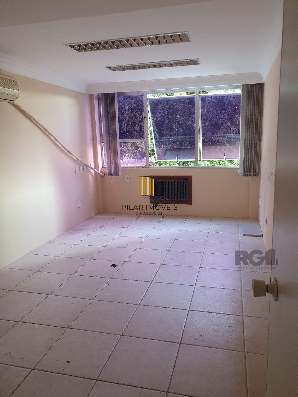 Sala Comercial no bairro Petrópolis