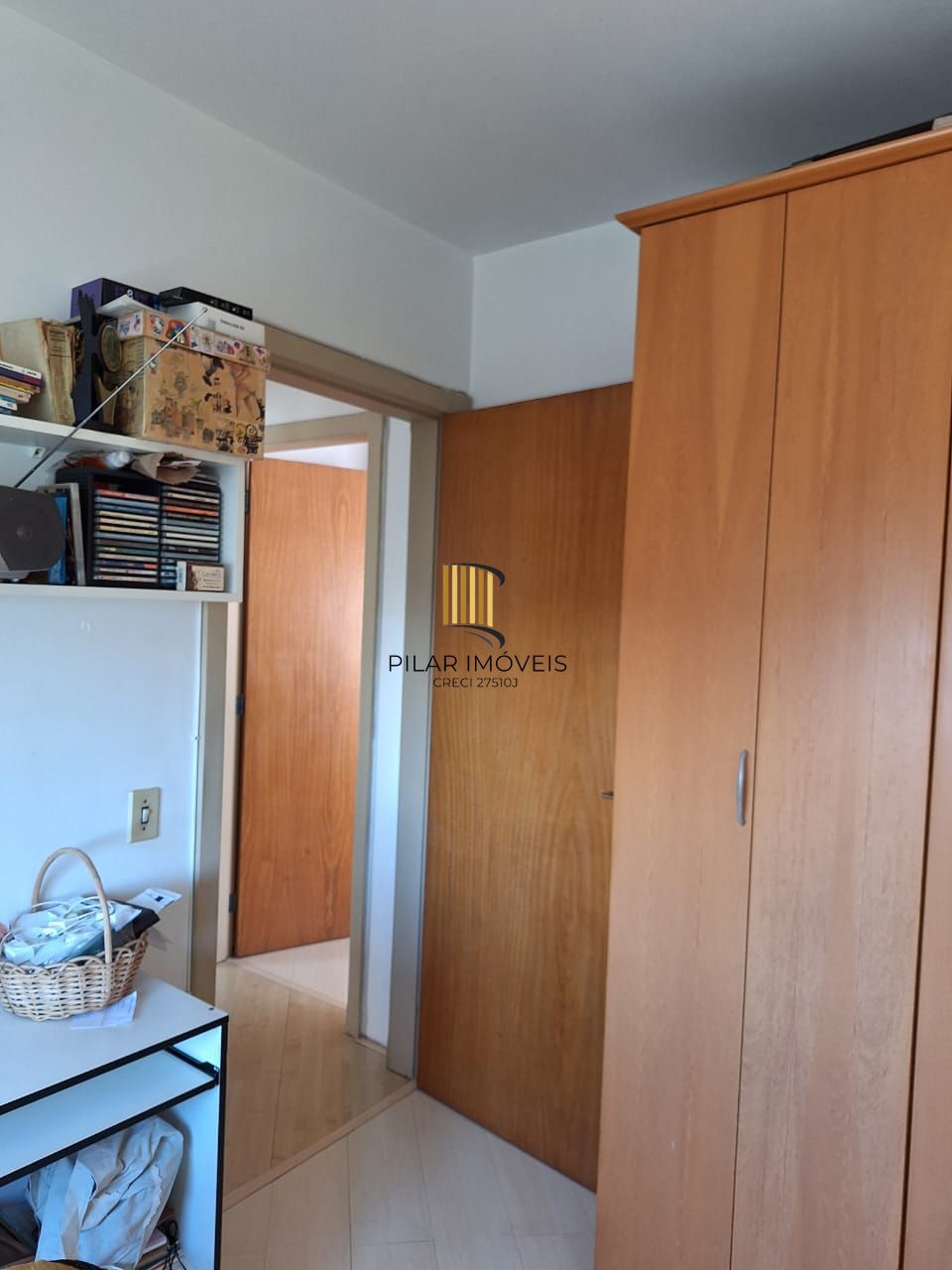 Apartamento de 2 quartos e 1 vaga de garagem no bairro Santo Antônio em POA/RS
