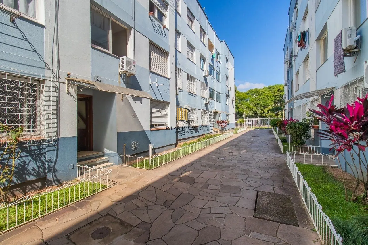 Apartamento à venda semimobiliado, decorado por arquiteta e pronto para morar.