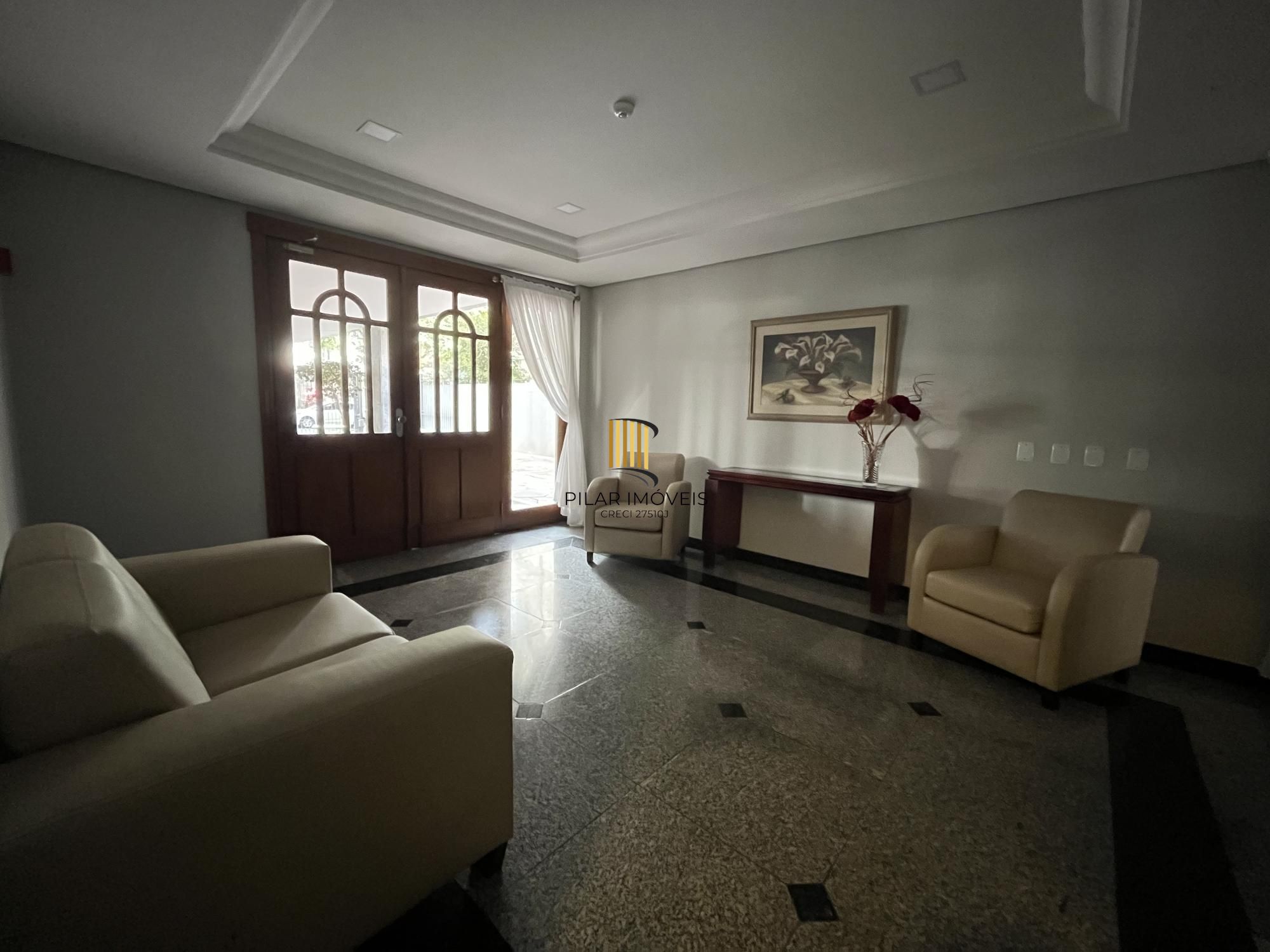 Apartamento de 3 quartos, suíte e 2 vagas de garagem no bairro Santana em POA