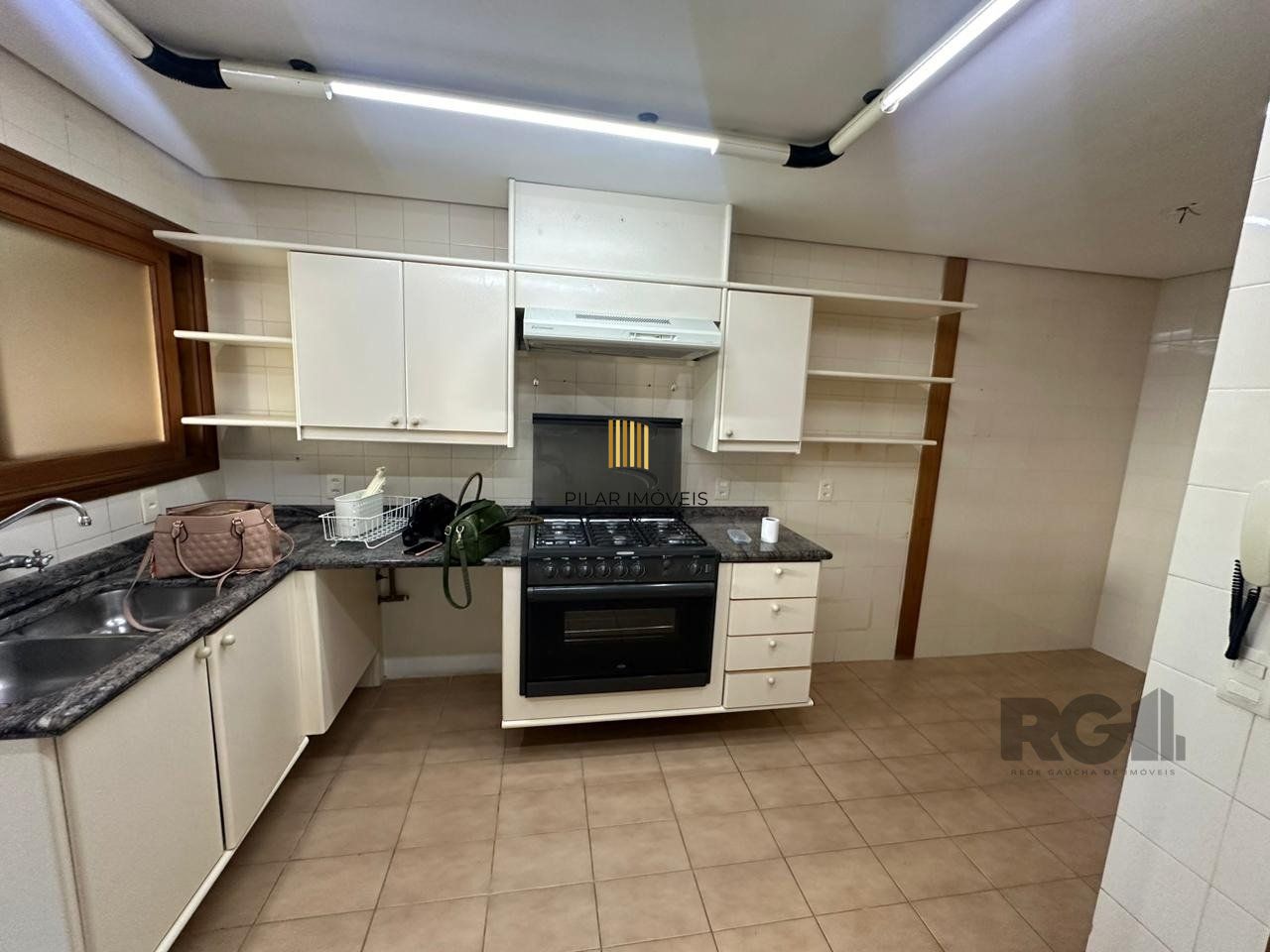 Apartamento de 3 quartos, suíte e 3 vagas de garagem no bairro Bela Vista