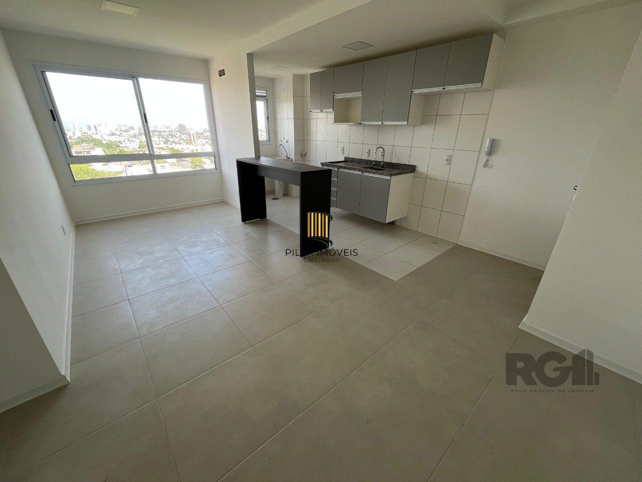 Apartamento para Venda - 54m², 2 dormitórios, sendo 1 suites, 1 vaga - Bom Jesus