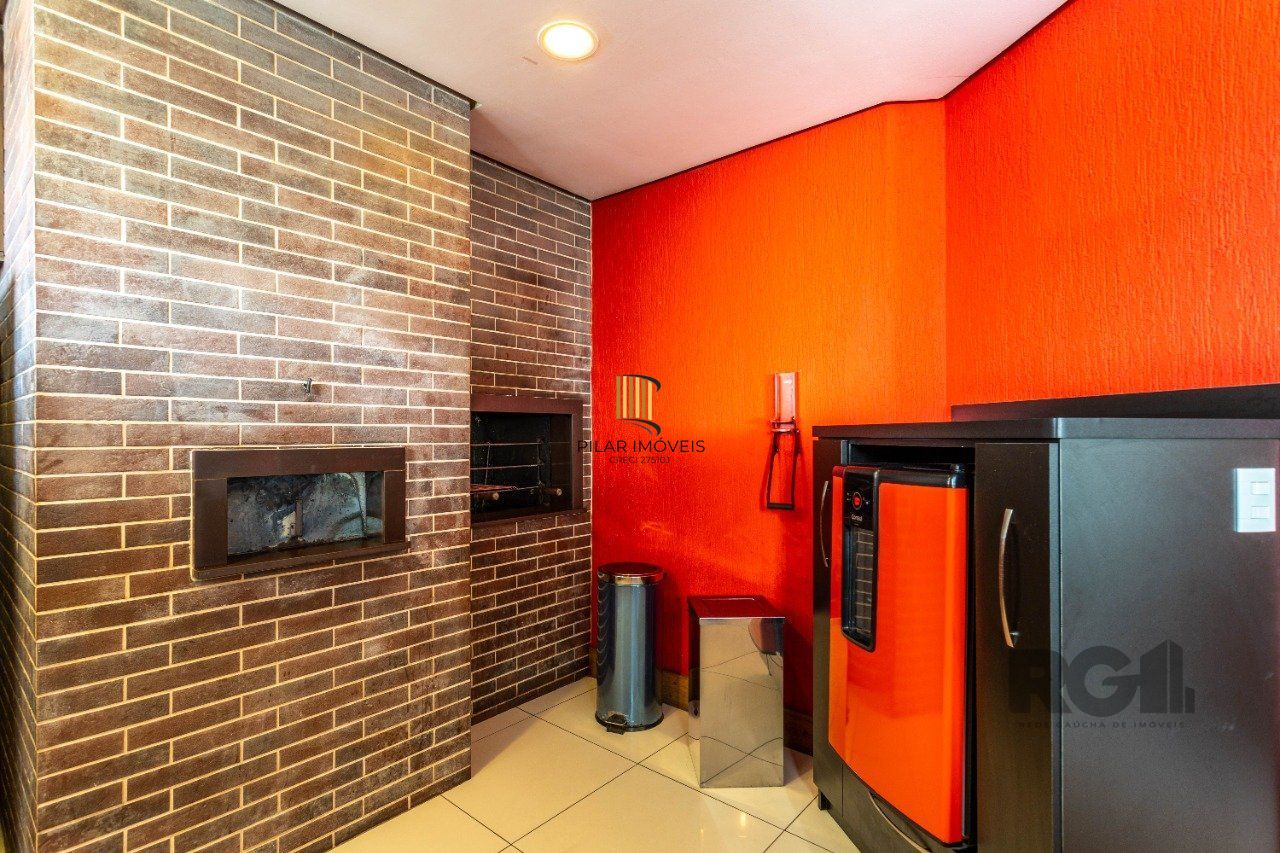   Apartamento de um quarto (dormitório) e uma vaga de garagem no bairro Jardim Botânico em Porto Alegre. 
