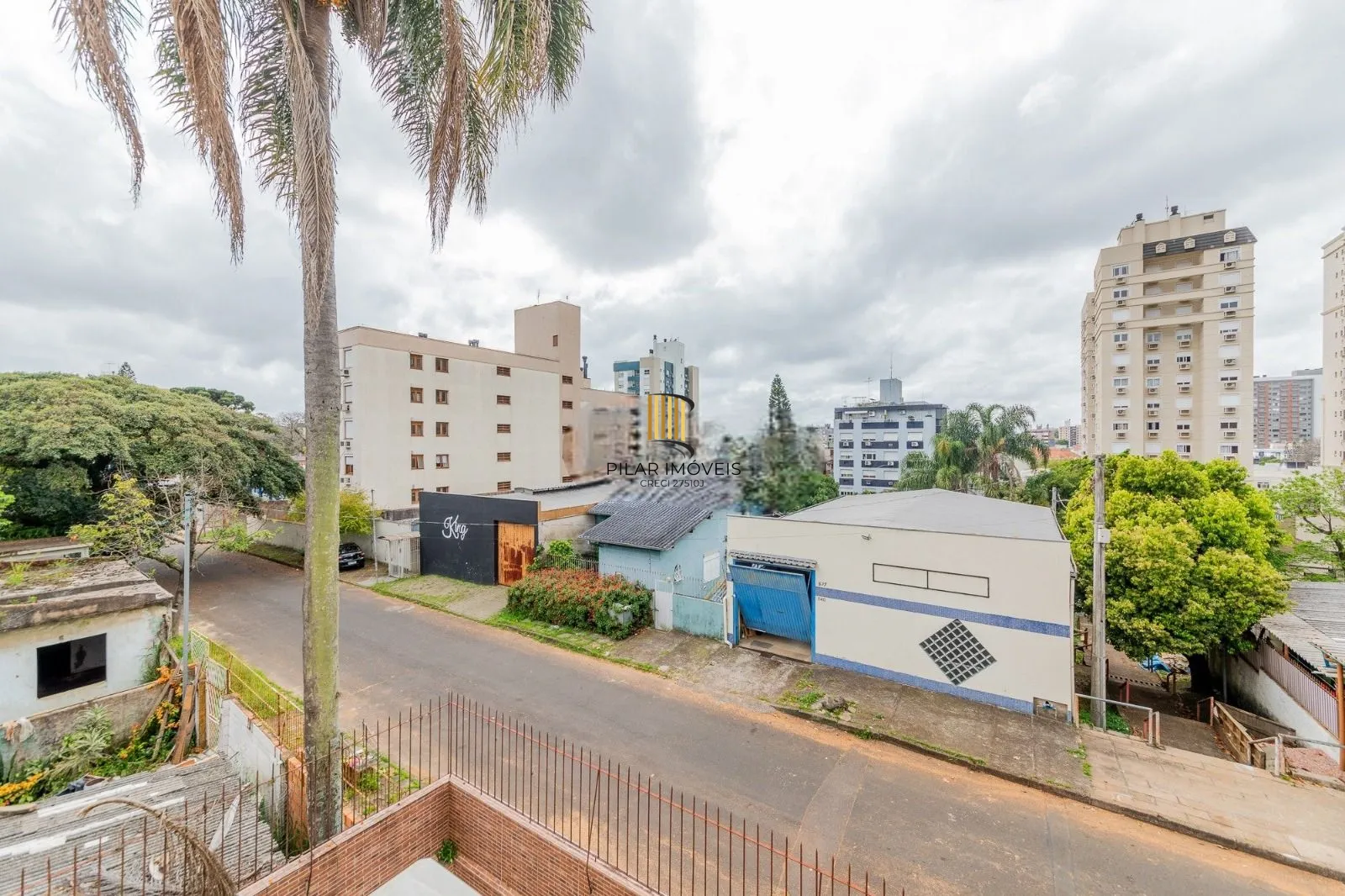 Apartamento à venda em Porto Alegre – pronto para morar, totalmente reformado.