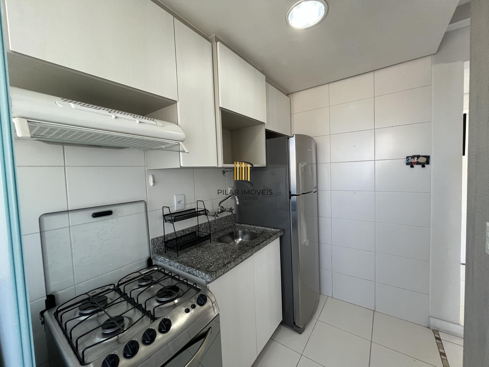 Apartamento de um quarto e uma vaga de garagem no bairro Menino Deus em POA/RS