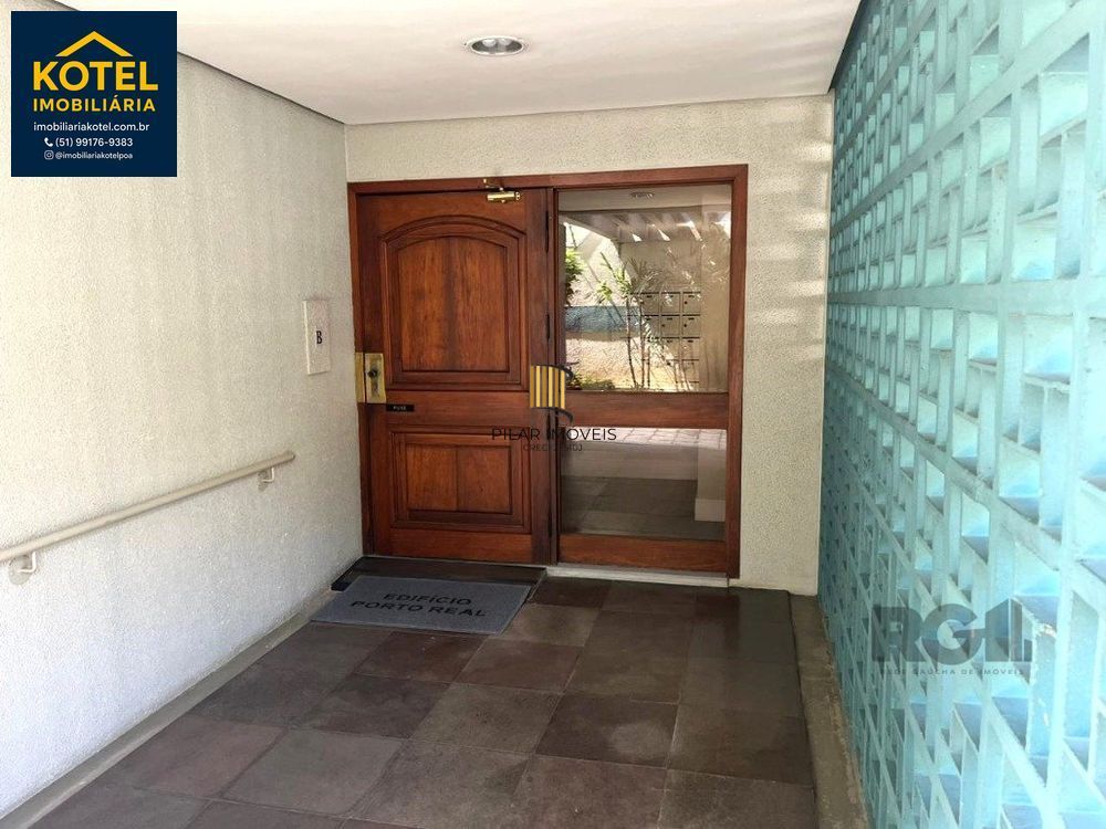 Apartamento de 2 quartos e 1 vaga de garagem no bairro Floresta em POA