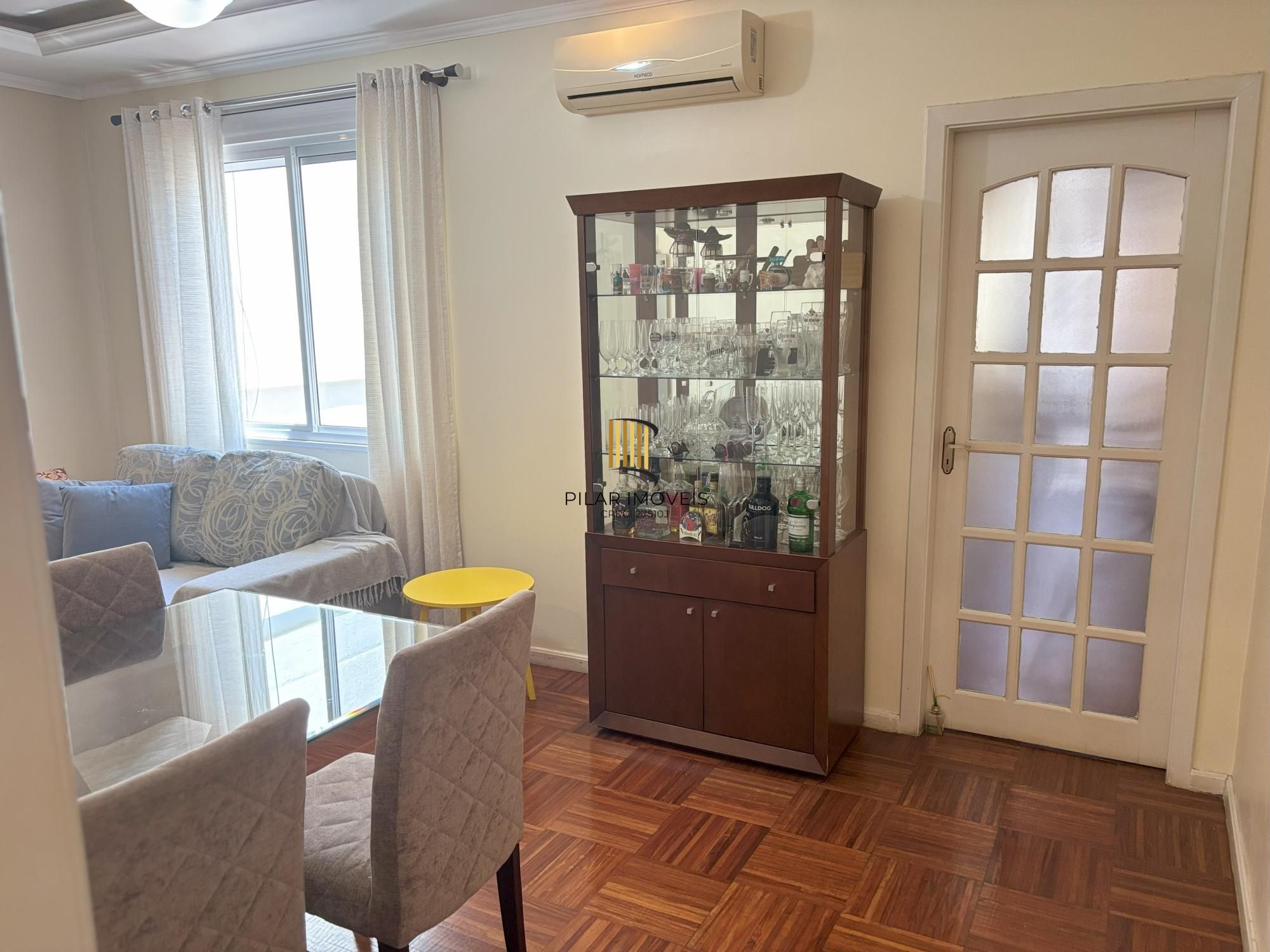 Apartamento de 2 quartos no bairro Rio Branco em Porto Alegre