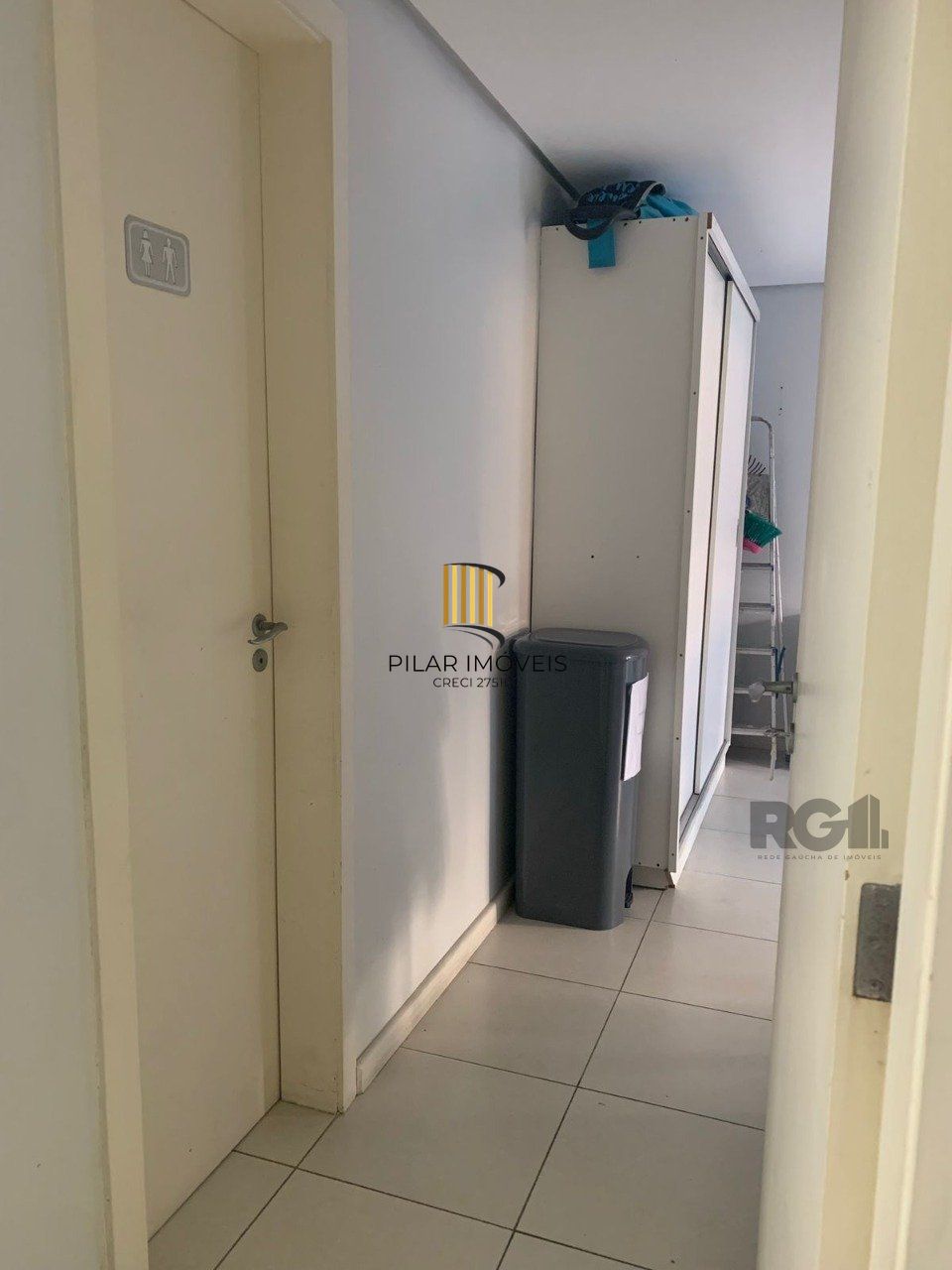 Prédio Comercial no bairro Bom Fim