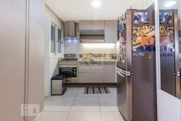 Apartamento para Venda - 105m², 2 dormitórios, sendo 1 suites, 2 vagas - Menino Deus