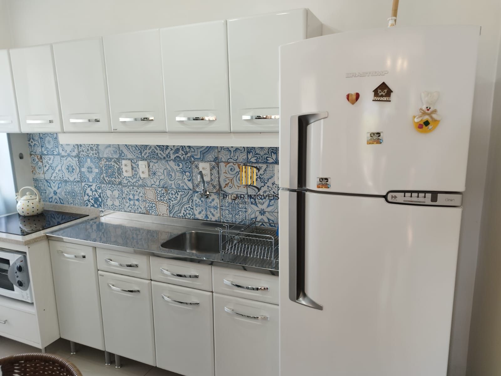 Apartamento de um quarto e uma vaga de garagem no bairro Santa Cecília