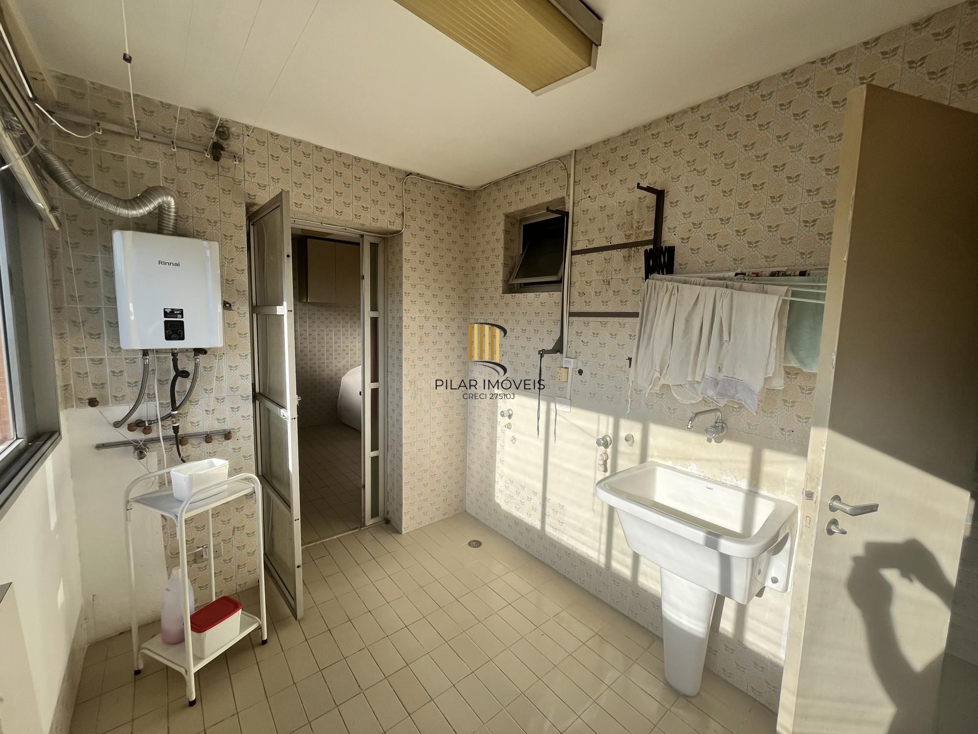 Apartamento de 3 quartos, suíte, dependência de empregada e 2 vagas Bela Vista