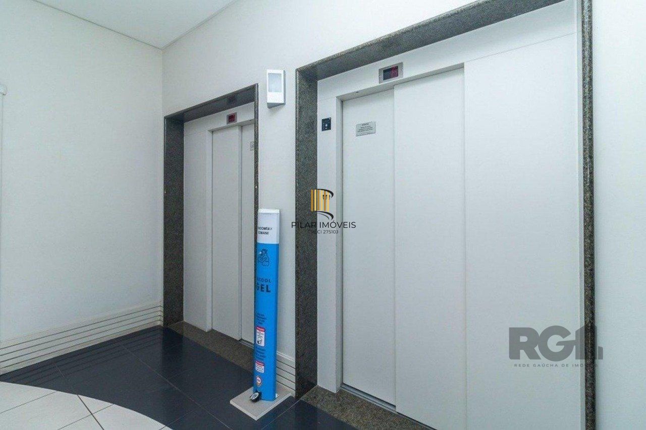 Apartamento de 3 quartos, suíte e 2 vagas de garagem no bairro Jardim Botânico
