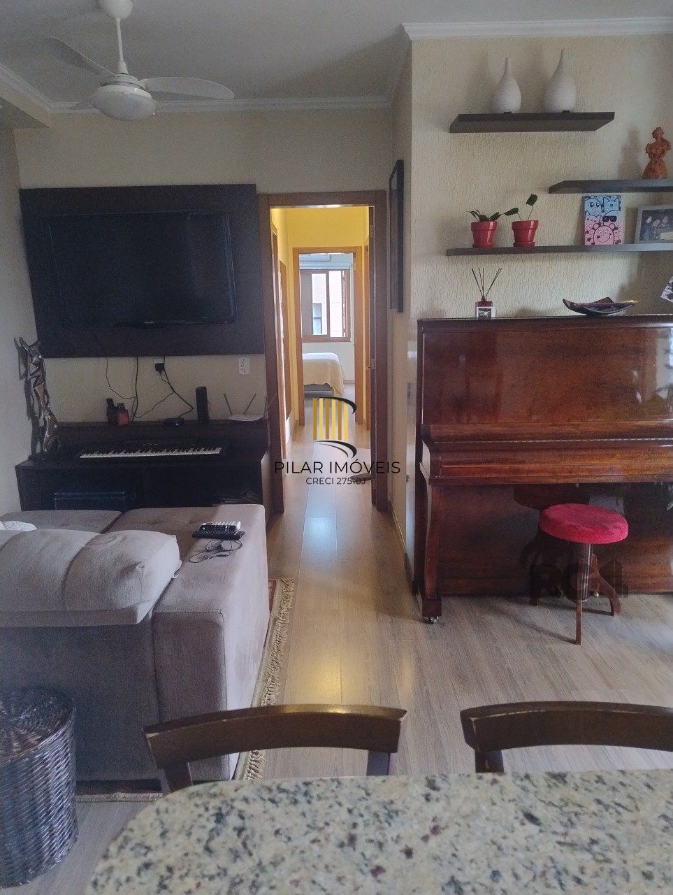 Apartamento para Venda - 72.98m², 3 dormitórios, suíte e 1 vaga - Menino Deus