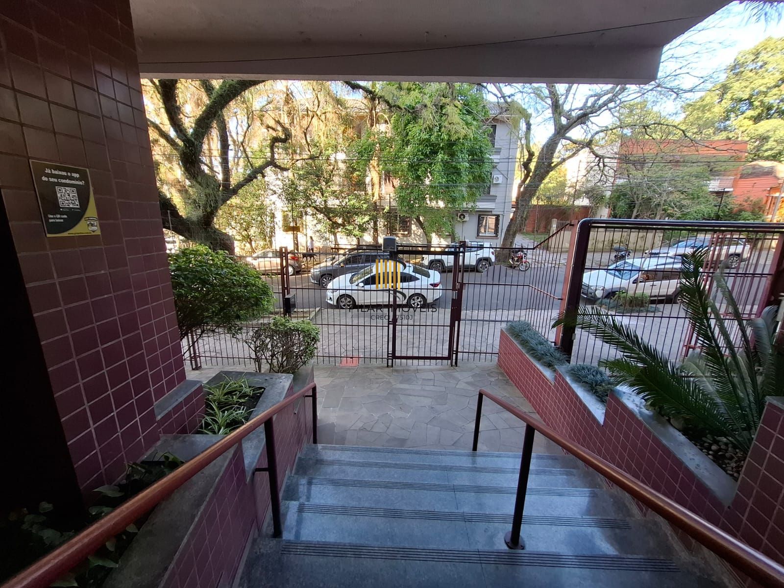 Sala comercial a venda no bairro Higienópolis em Porto Alegre