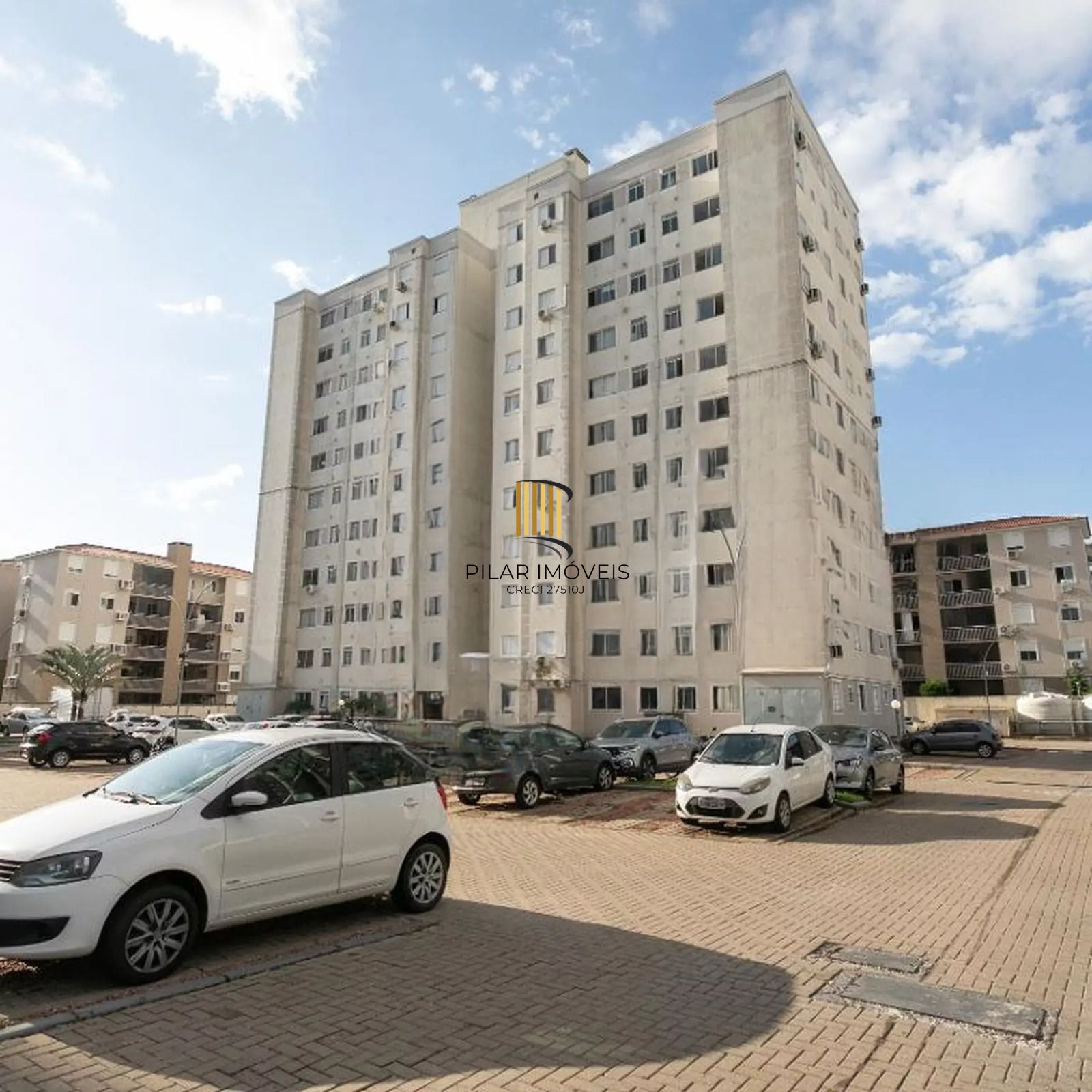 Apartamento 2 dormitórios no Humaitá – Semi mobiliado, 1 vaga.
