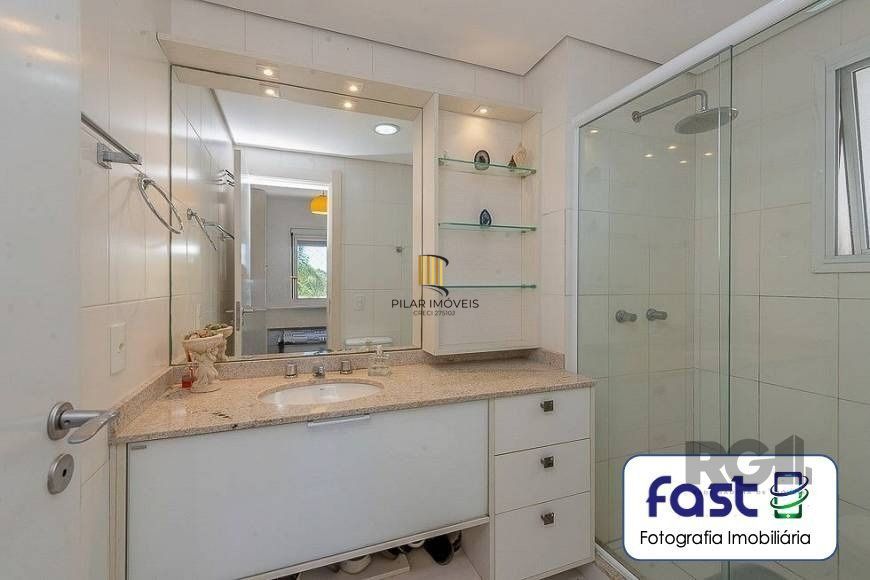 Vende Excelente Apartamento no Bairro - Jardim do Salso - Porto Alegre