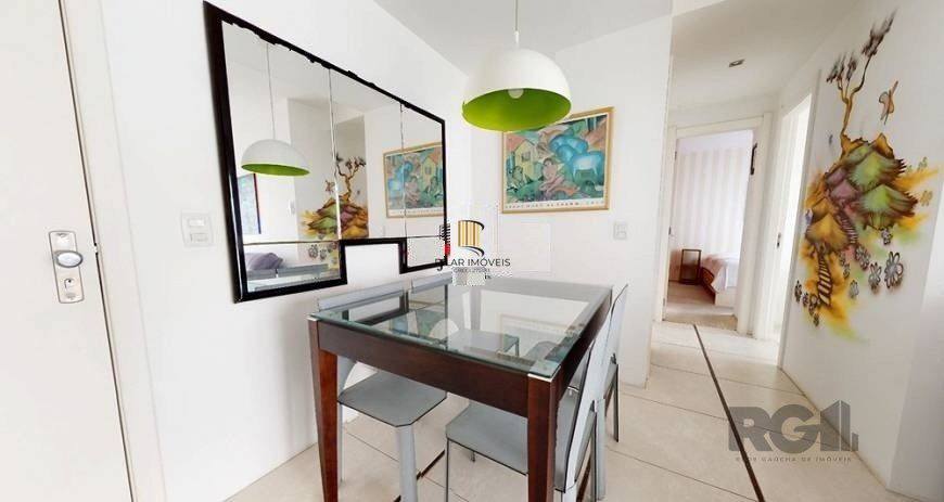 Vende Excelente Apartamento no Bairro Passo da Areia - Porto Alegre
