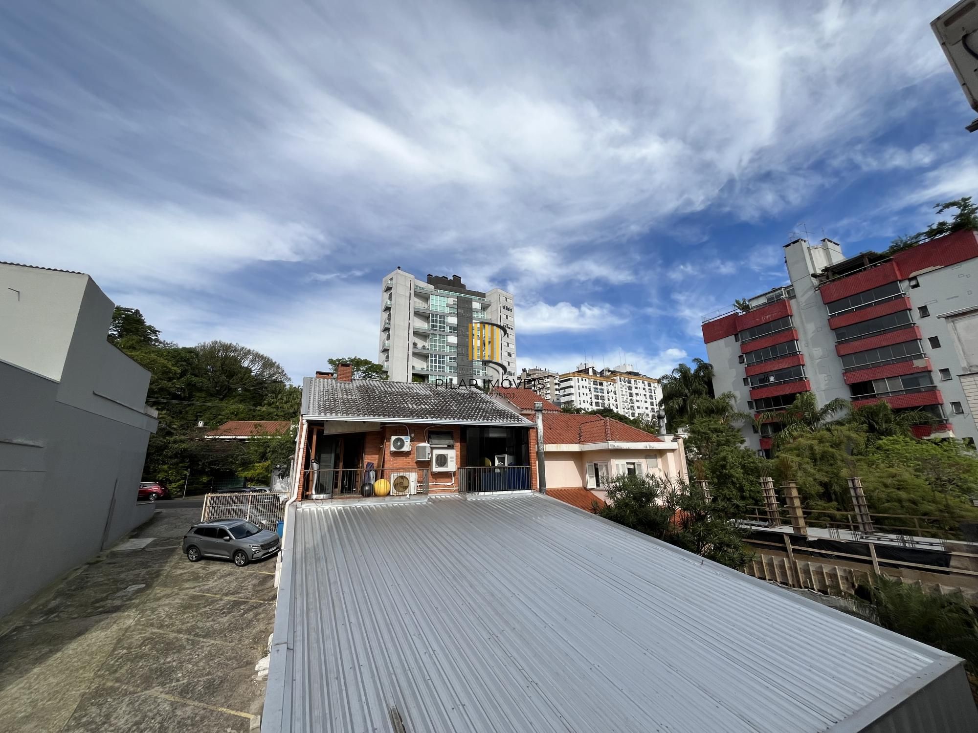 Apartamento de 2 quartos, suíte e 1 vaga de garagem no bairro Auxiliadora em POA
