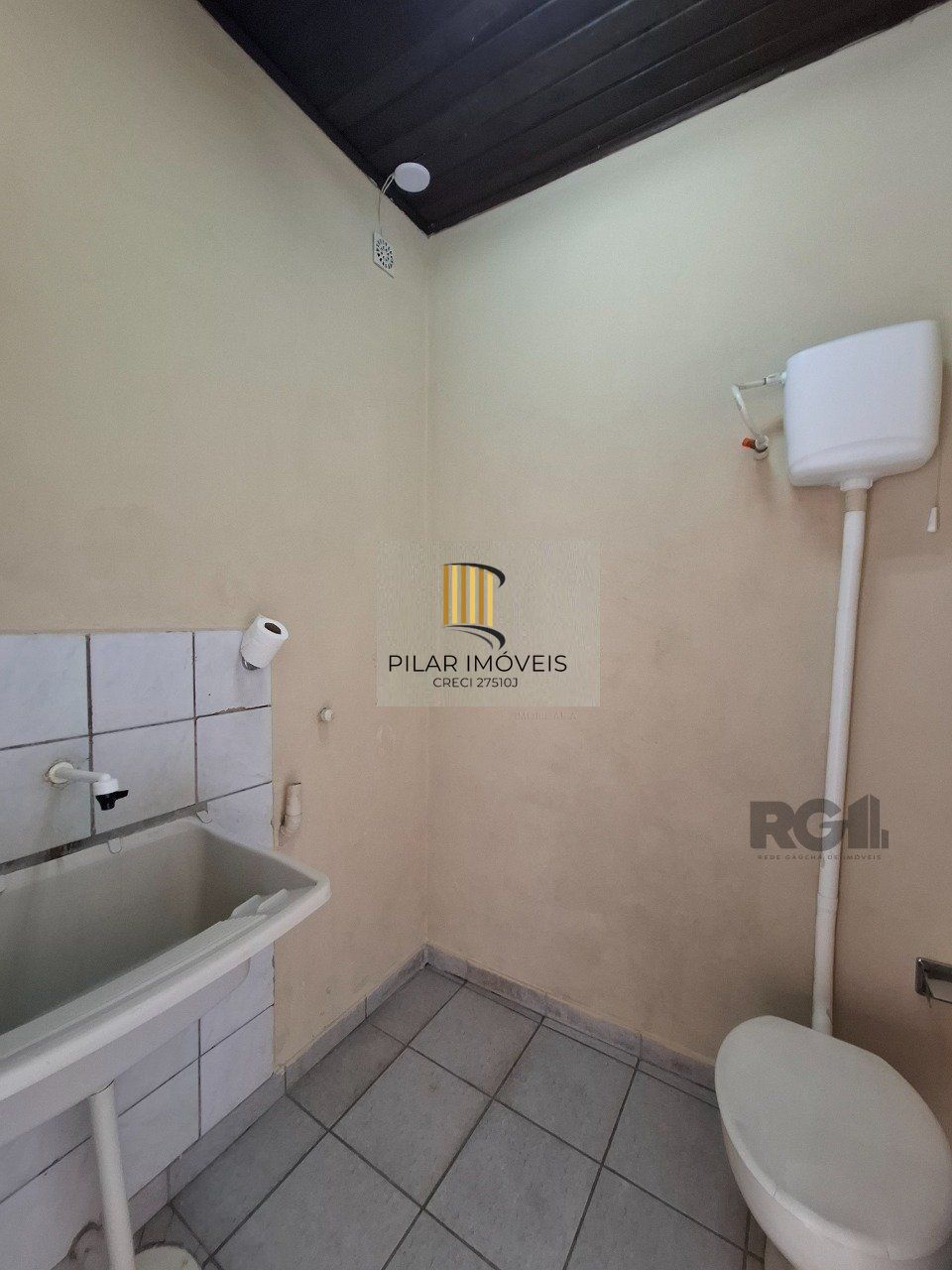 Casa para Venda - 90m², 2 dormitórios, 4 vagas - São Geraldo