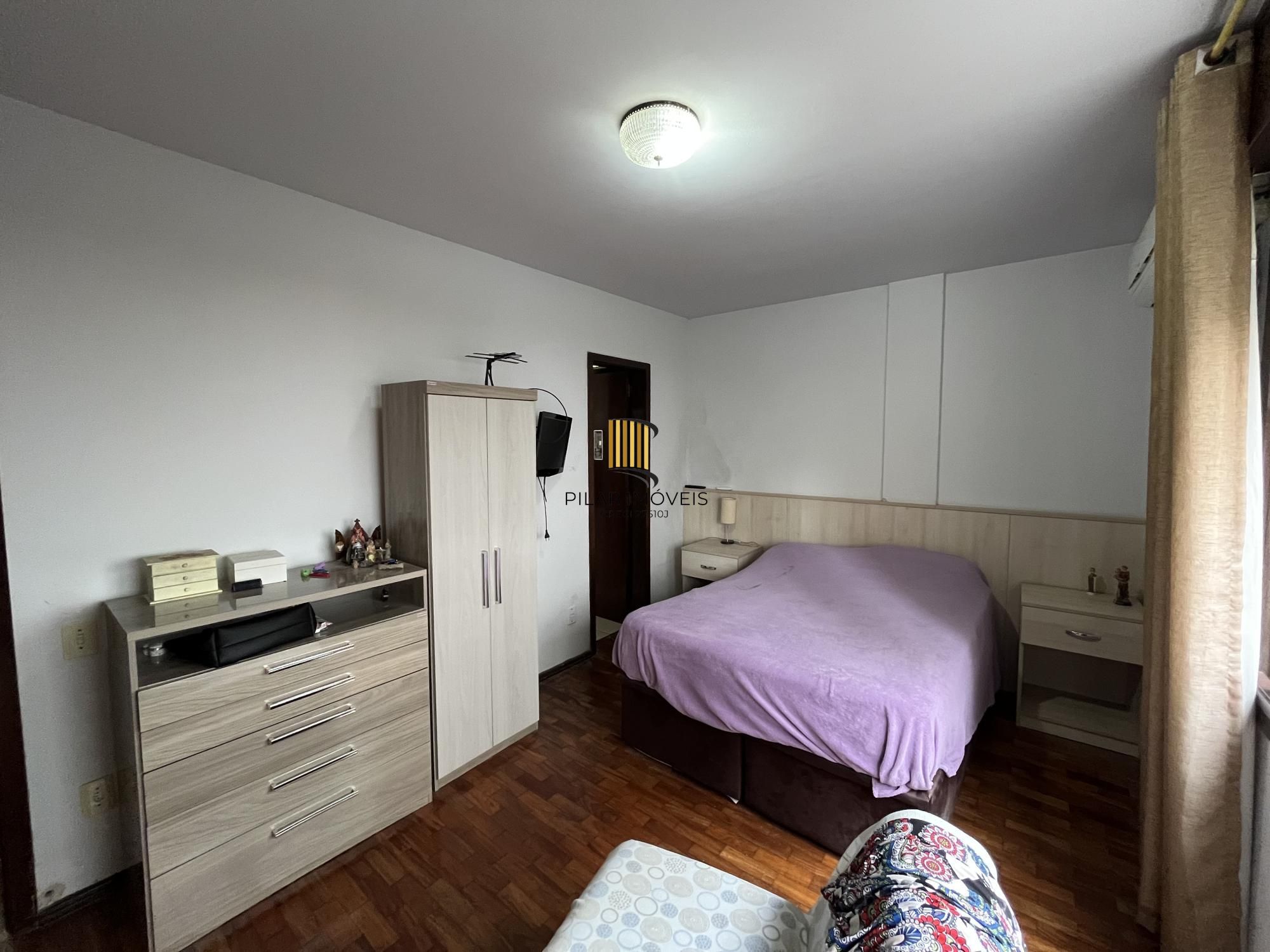 Apartamento de dois quartos com suíte no bairro Menino Deus em Porto Alegre