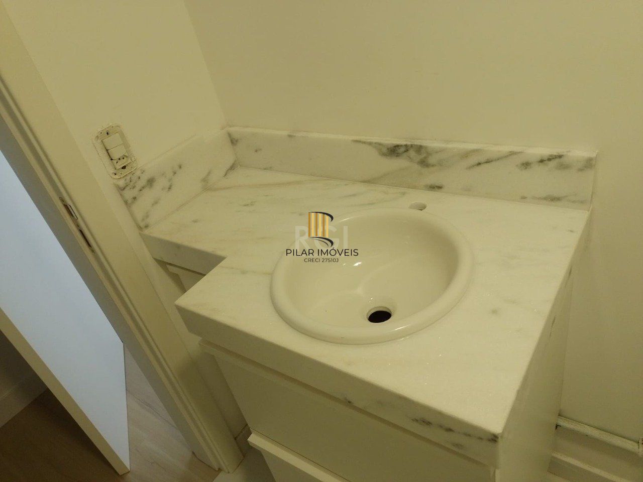 Apartamento para Venda - 59.93m², 2 dormitórios, sendo 1 suites, 1 vaga - São João