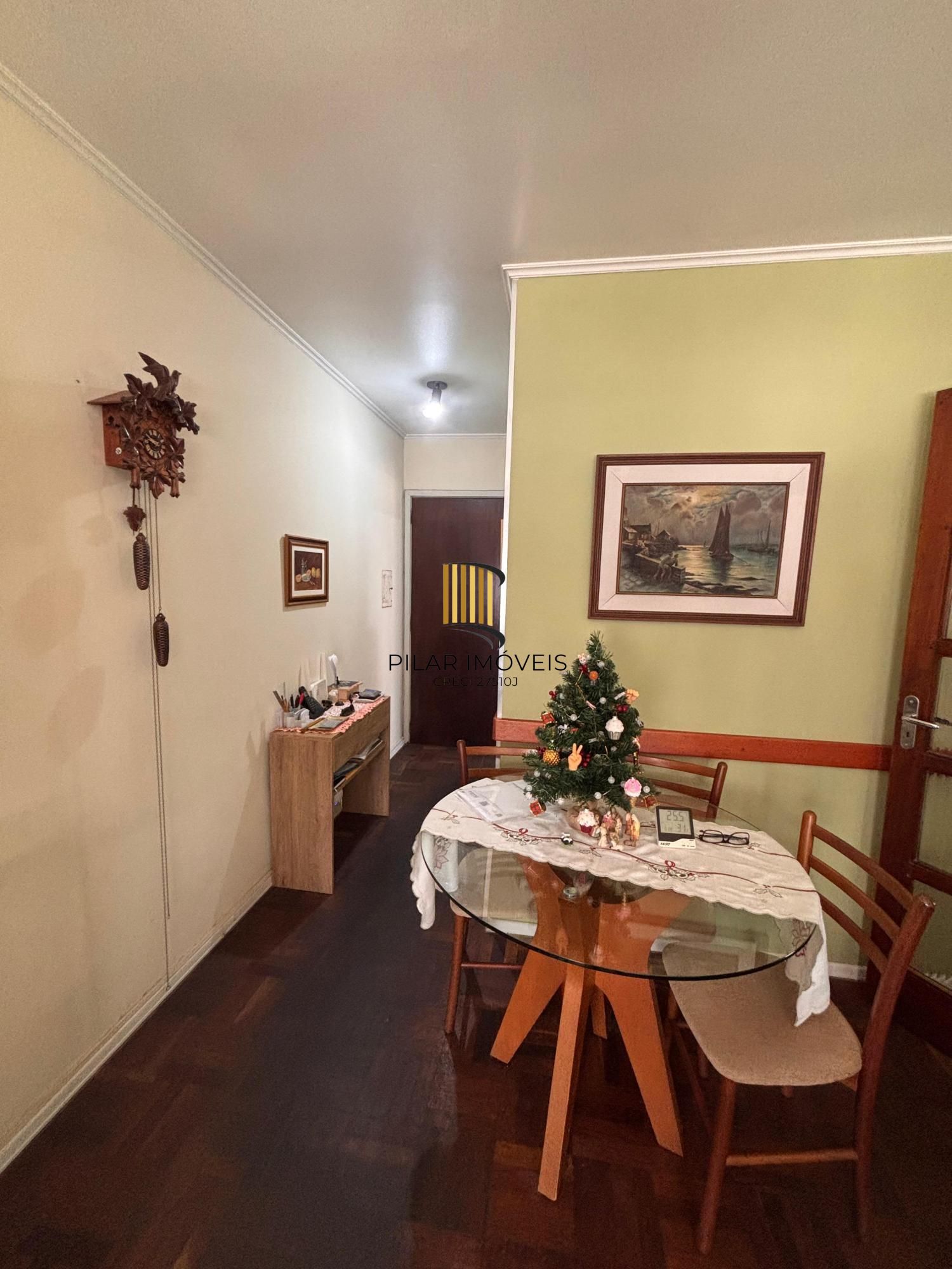 Apartamento de 2 quartos e 1 vaga de garagem bairro Santa Cecília Porto Alegre