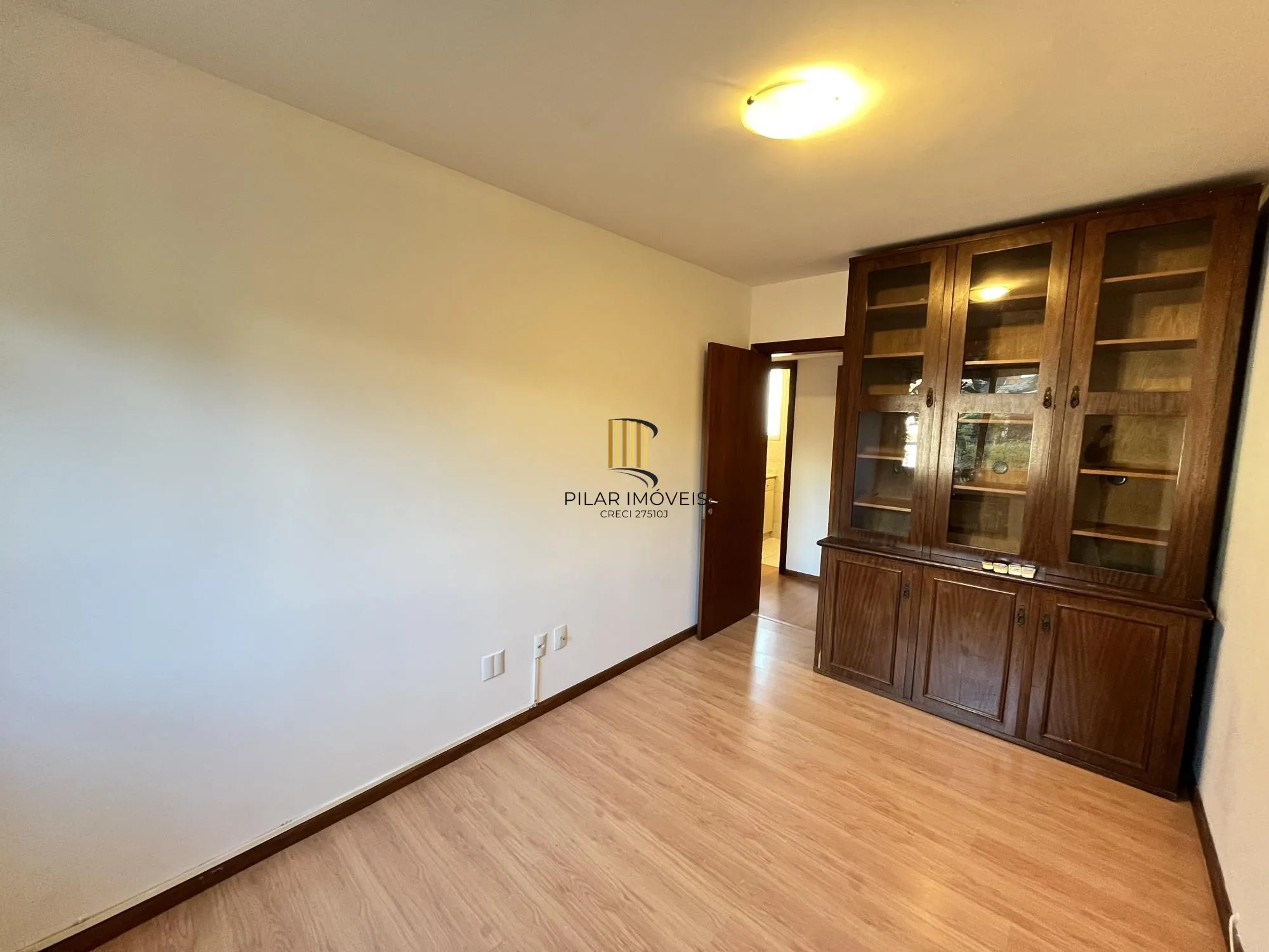 Apartamento de 3 quartos e 1 vaga de garagem no bairro Chácara da Pedras em POA