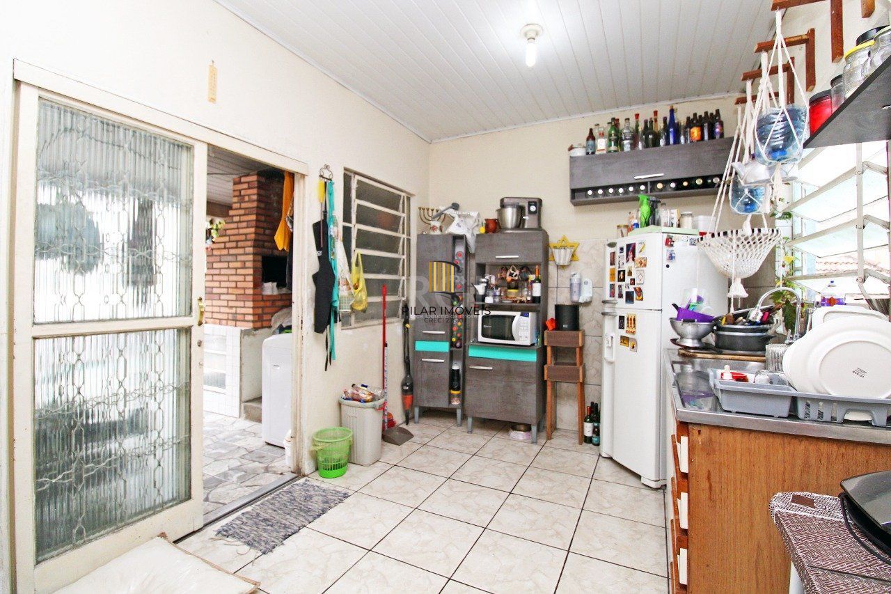Casa para Venda - 85m², 2 dormitórios, 1 vaga - Cidade Baixa