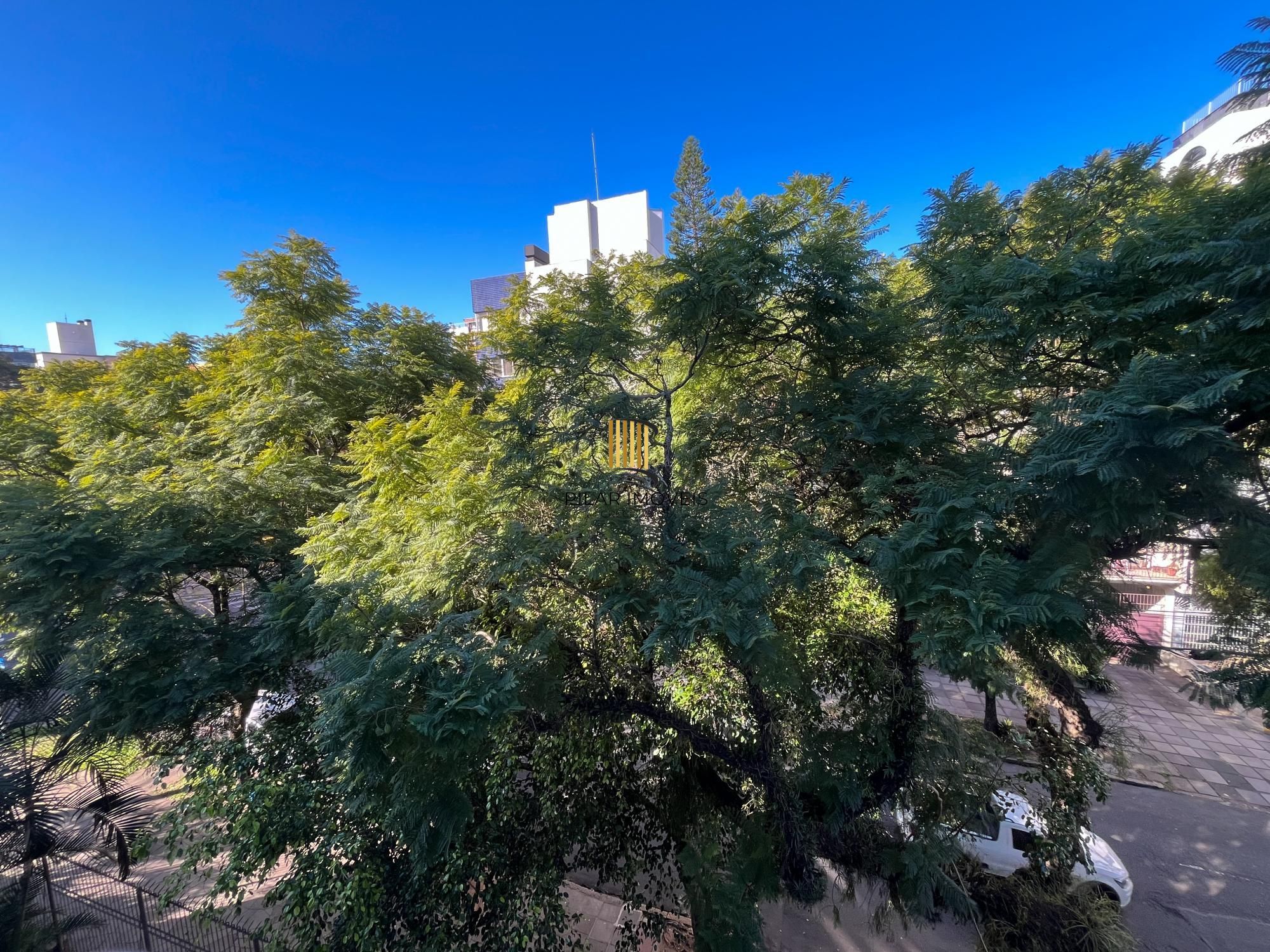 Apartamento de 1 quarto, churrasqueira e 1 vaga de garagem no bairro Petrópolis