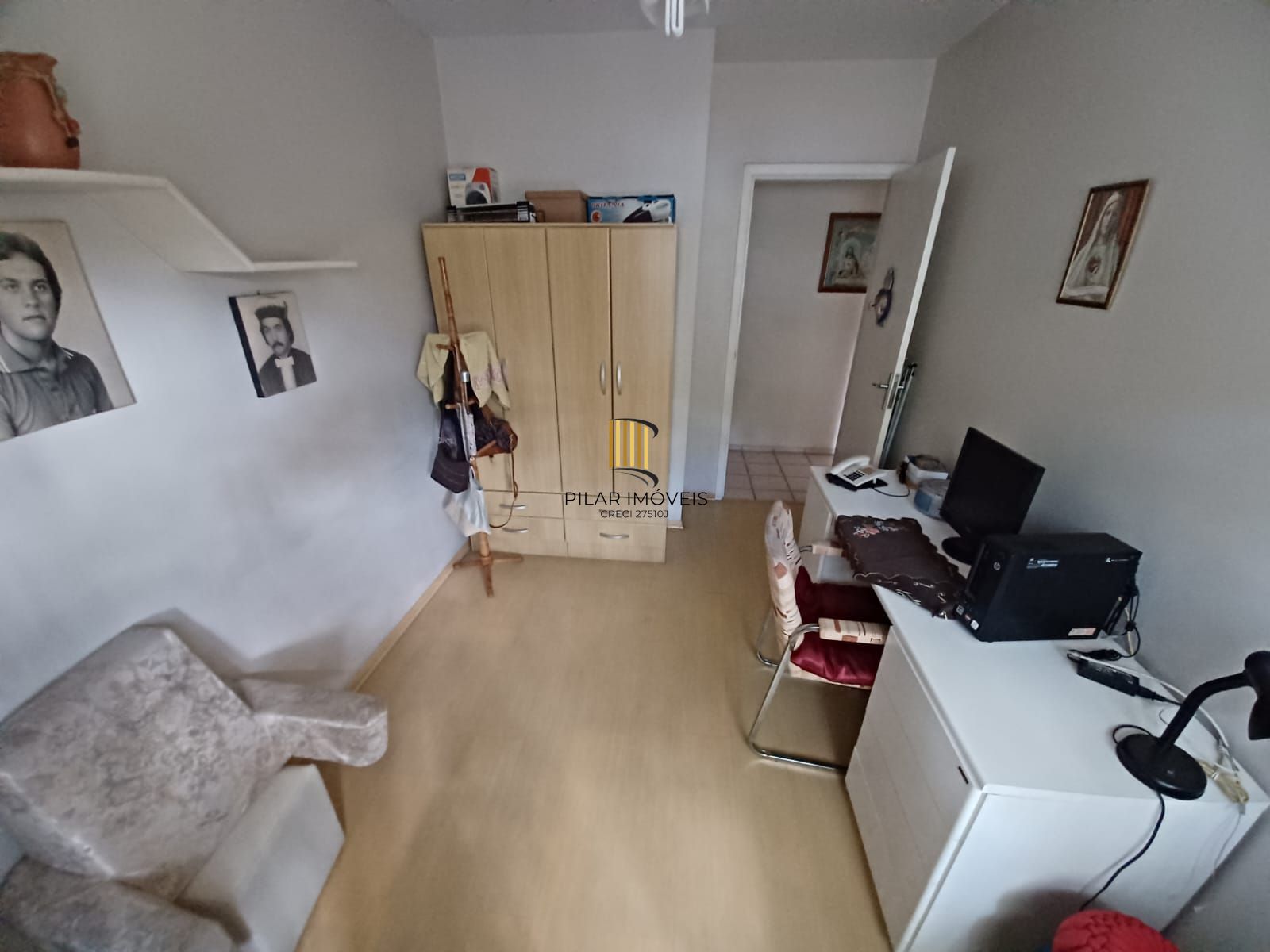 Apartamento de 2 dormitórios lavabo living amplo com sacada  de frente edificio com elevador