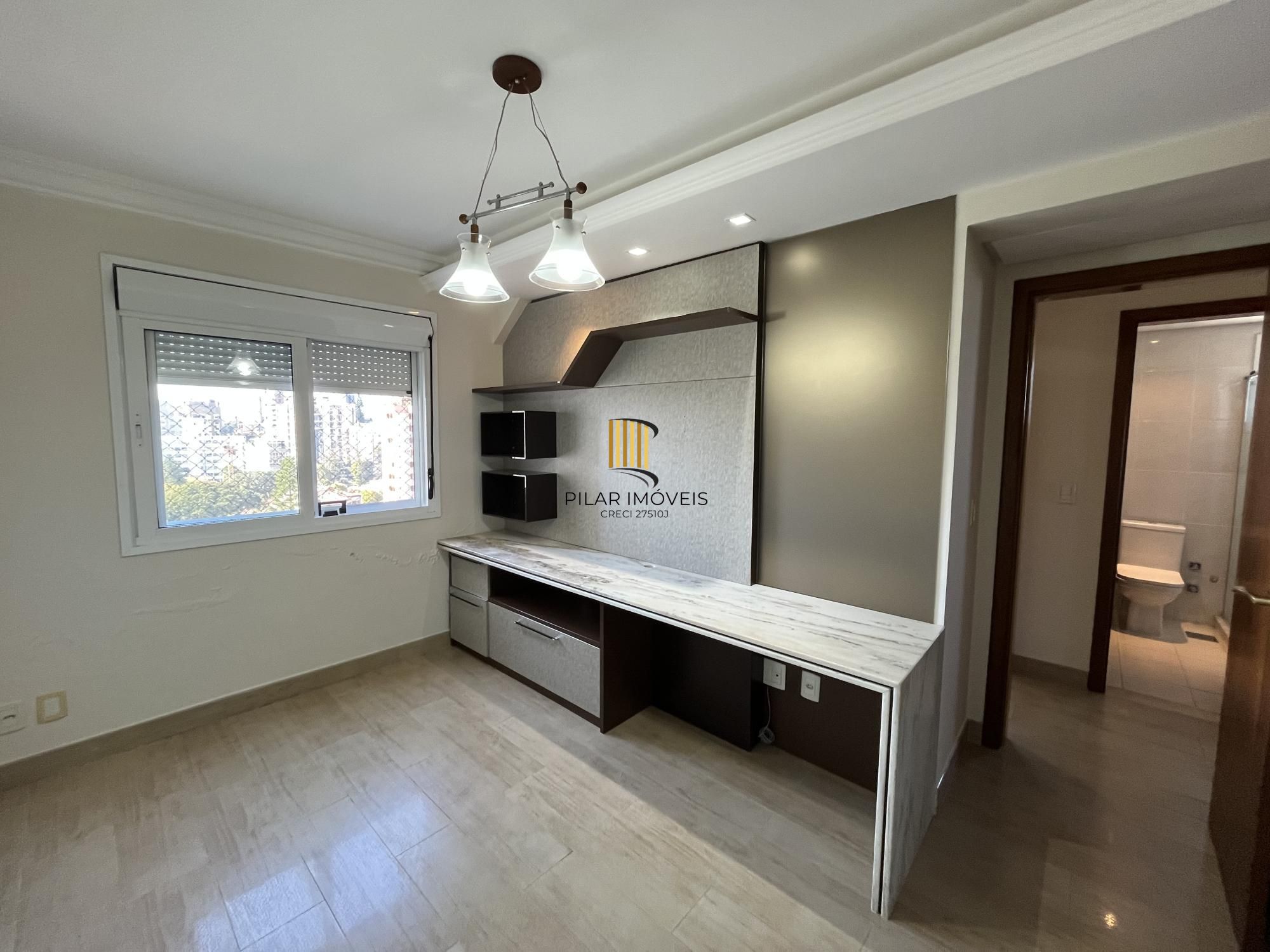 Apartamento de 3 quartos, suíte e 2 vagas de garagem no bairro Higienópolis POA