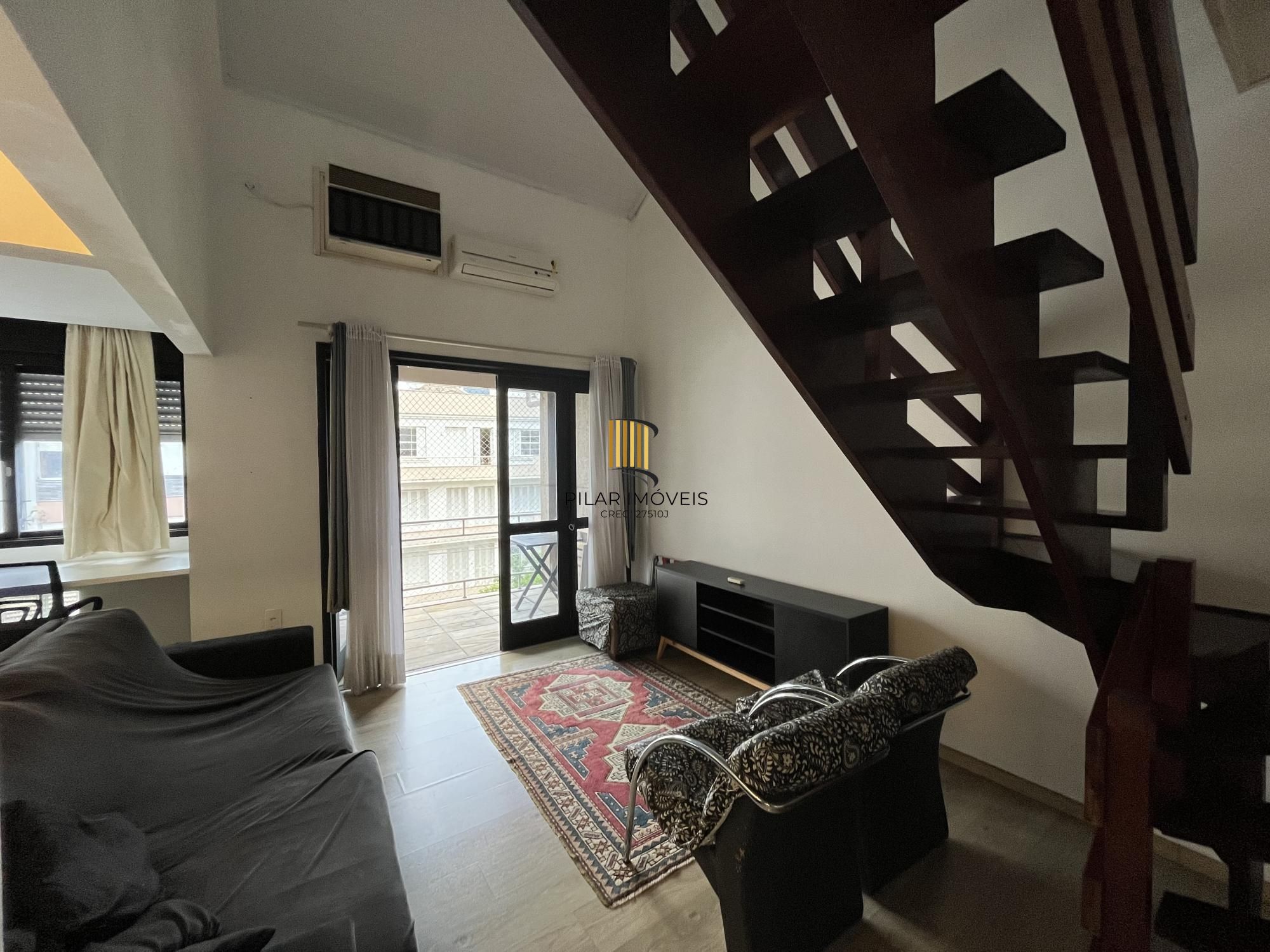 Duplex de 1 quarto, garagem coberta no bairro Cidade Baixa em Porto Alegre