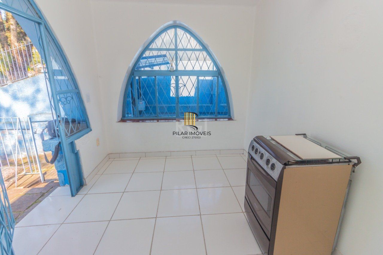 Casa para Venda - 165m², 3 dormitórios, 4 vagas - Santa Tereza
