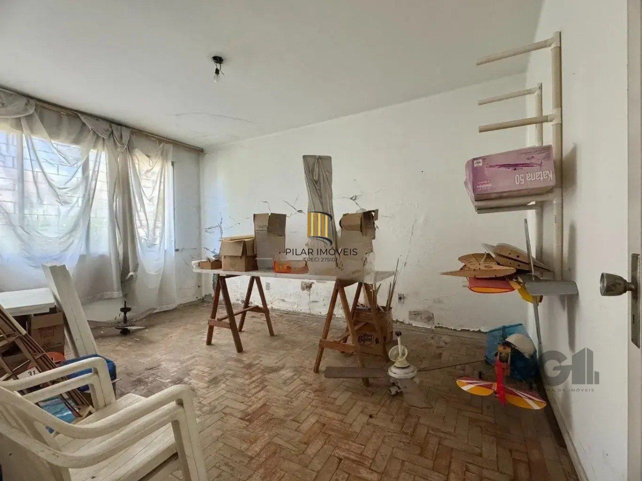Casa de 5vquartos e 3 vagas de garagem no bairro Santana em Porto Alegre