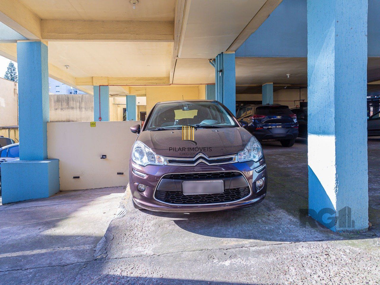 COBERTURA DUPLEX COM 3 QUARTOS, 2 DELES SUÍTE E 2 VAGAS DE GARAGEM NO BAIRRO TRISTEZA EM PORTO ALEGRE.
