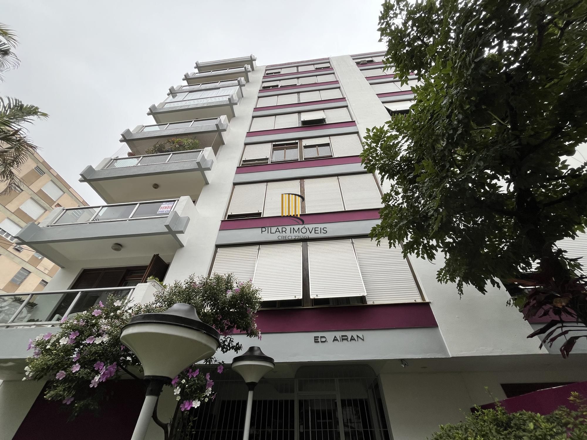 Apartamento de 3 quartos, suíte e 2 vagas de garagem no bairro Farroupilha POA