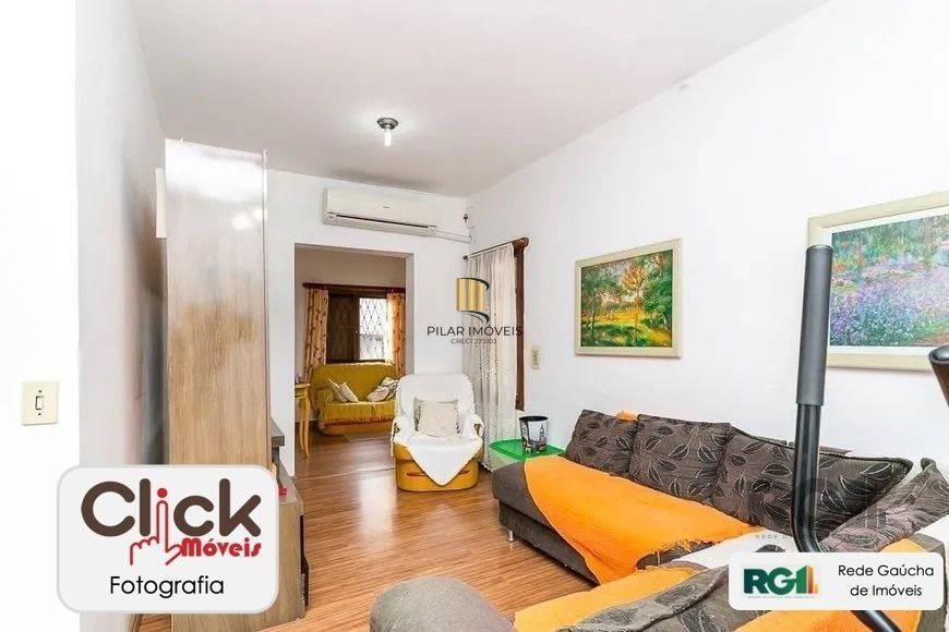 Casa 3 dormitórios, 123,8 m² de área privativa e 2 vaga(s) de garagem. Localizado na Rua/Av. Andaraí, no bairro Passo D Areia em Porto Alegre.