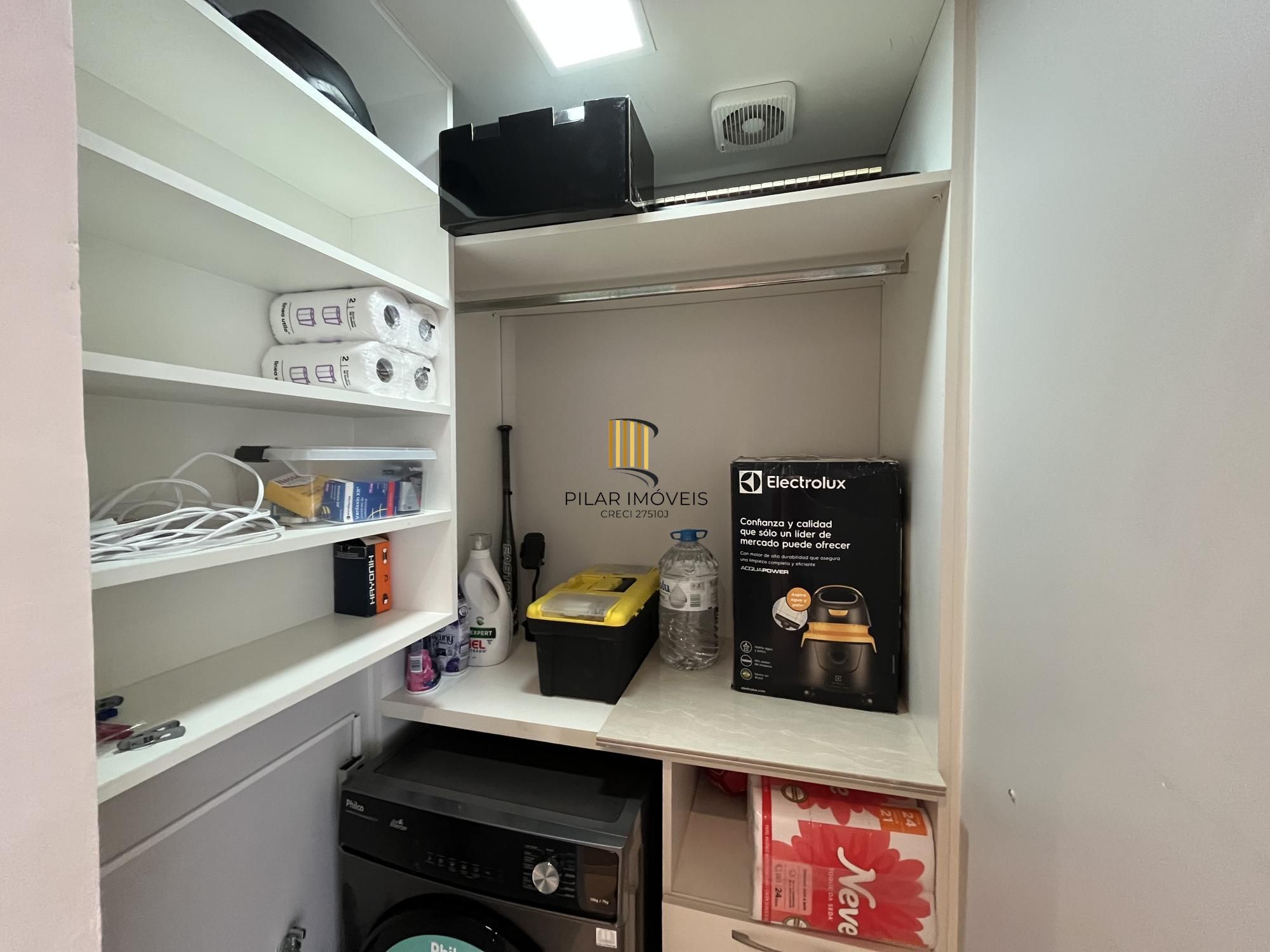 Apartamento de 3 quartos, suite e 2 vagas de garagem no bairro Jardim Carvalho