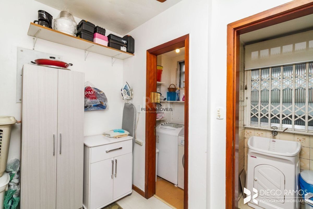 Apartamento para Venda - 111m², 3 dormitórios, sendo 1 suites, 2 vagas - Menino Deus